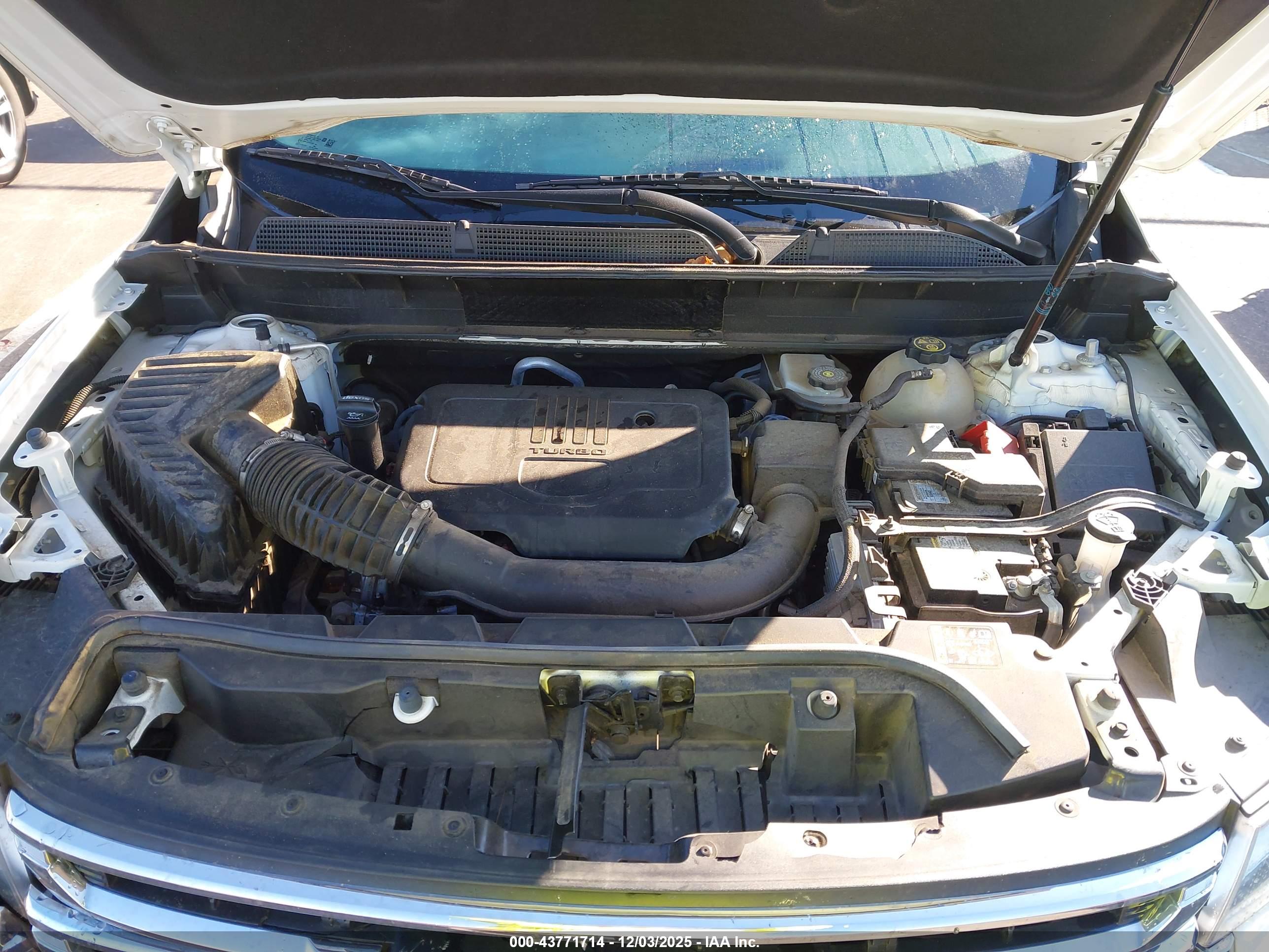 GMC ACADIA image 10