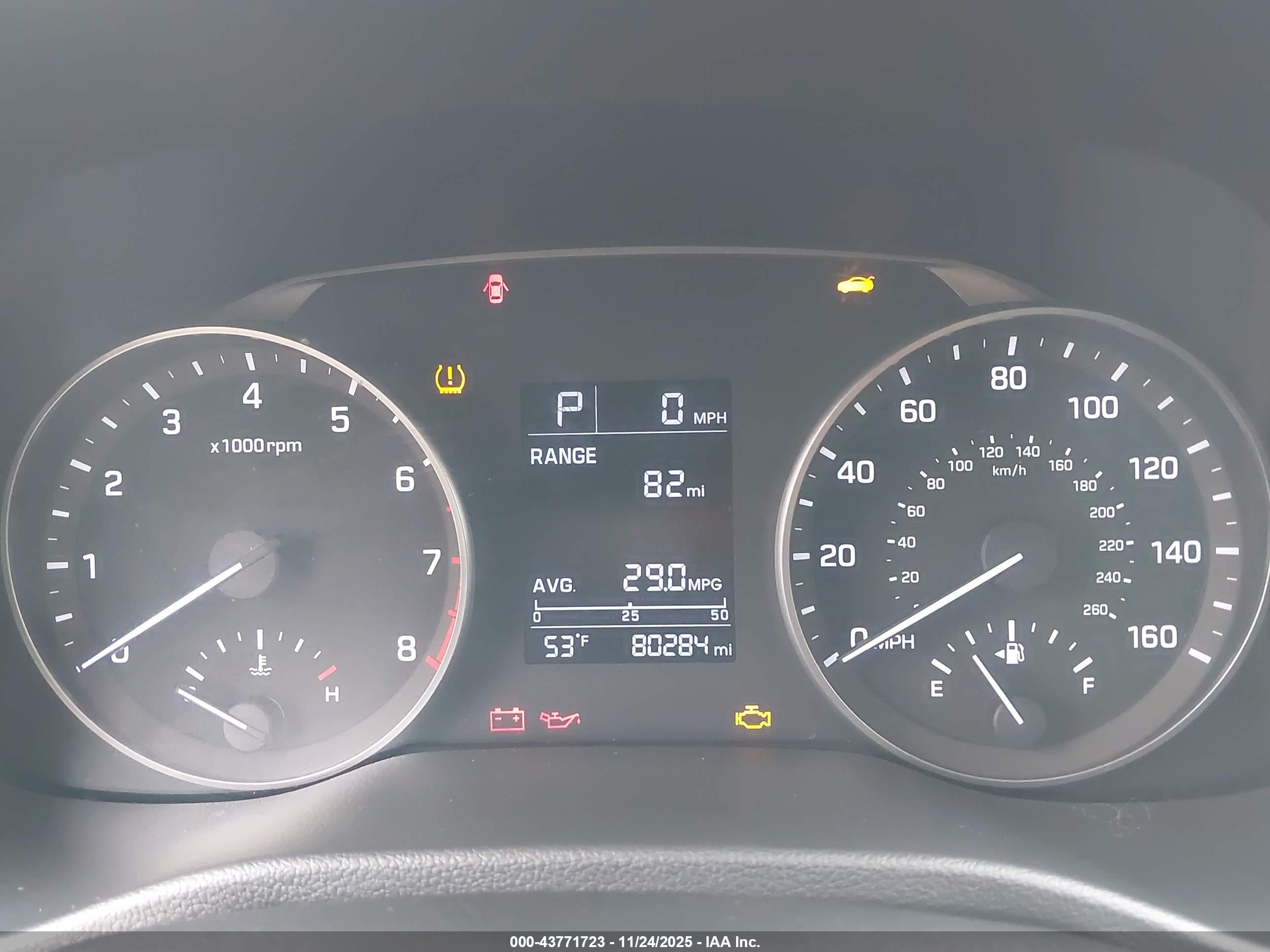 HYUNDAI ELANTRA image 7