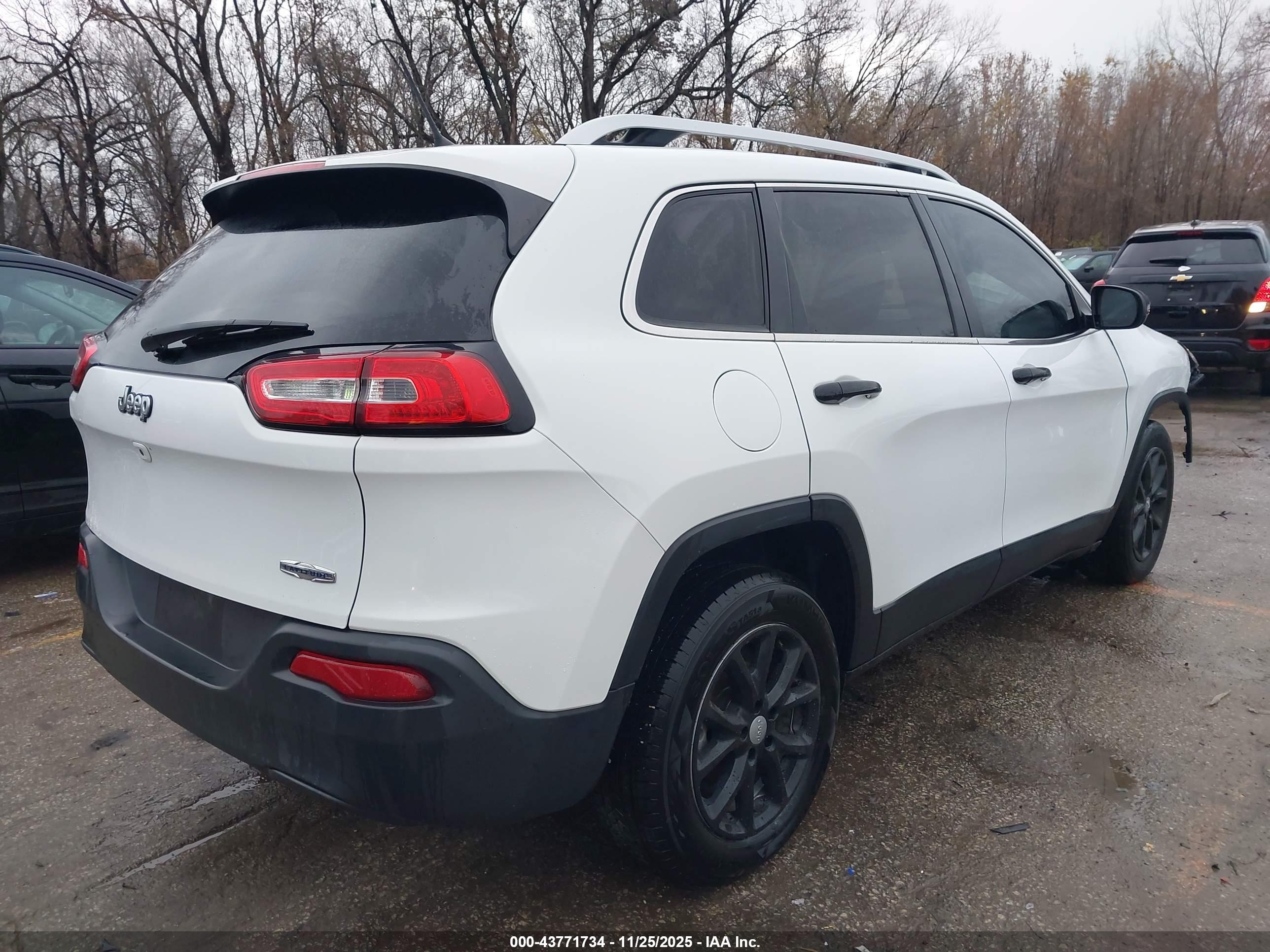 JEEP CHEROKEE image 4
