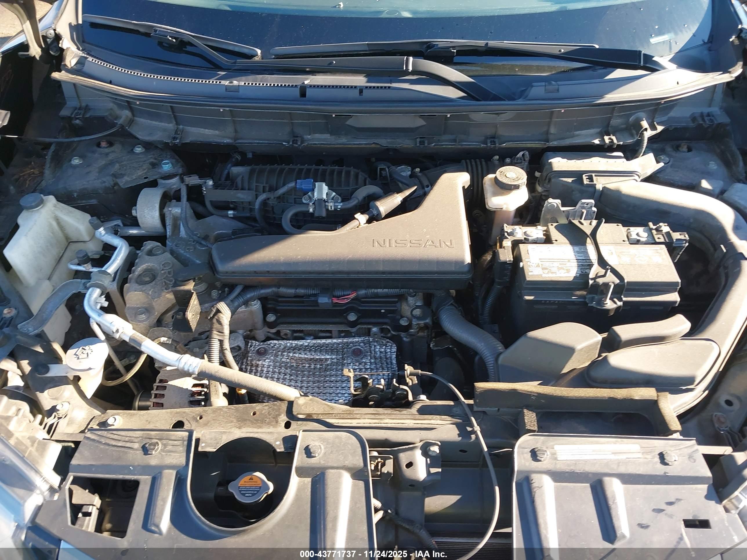 NISSAN ROGUE image 10