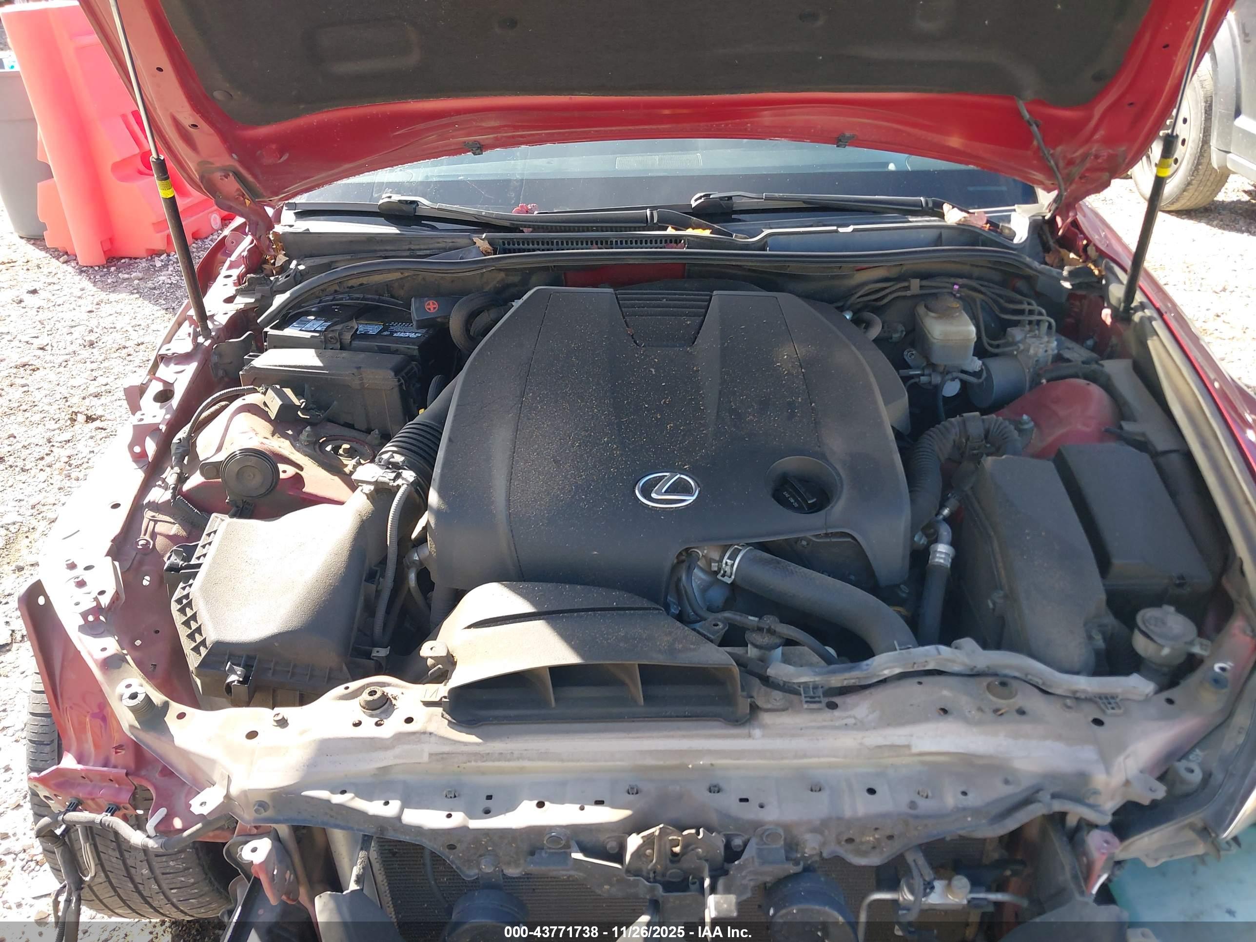 LEXUS IS image 10