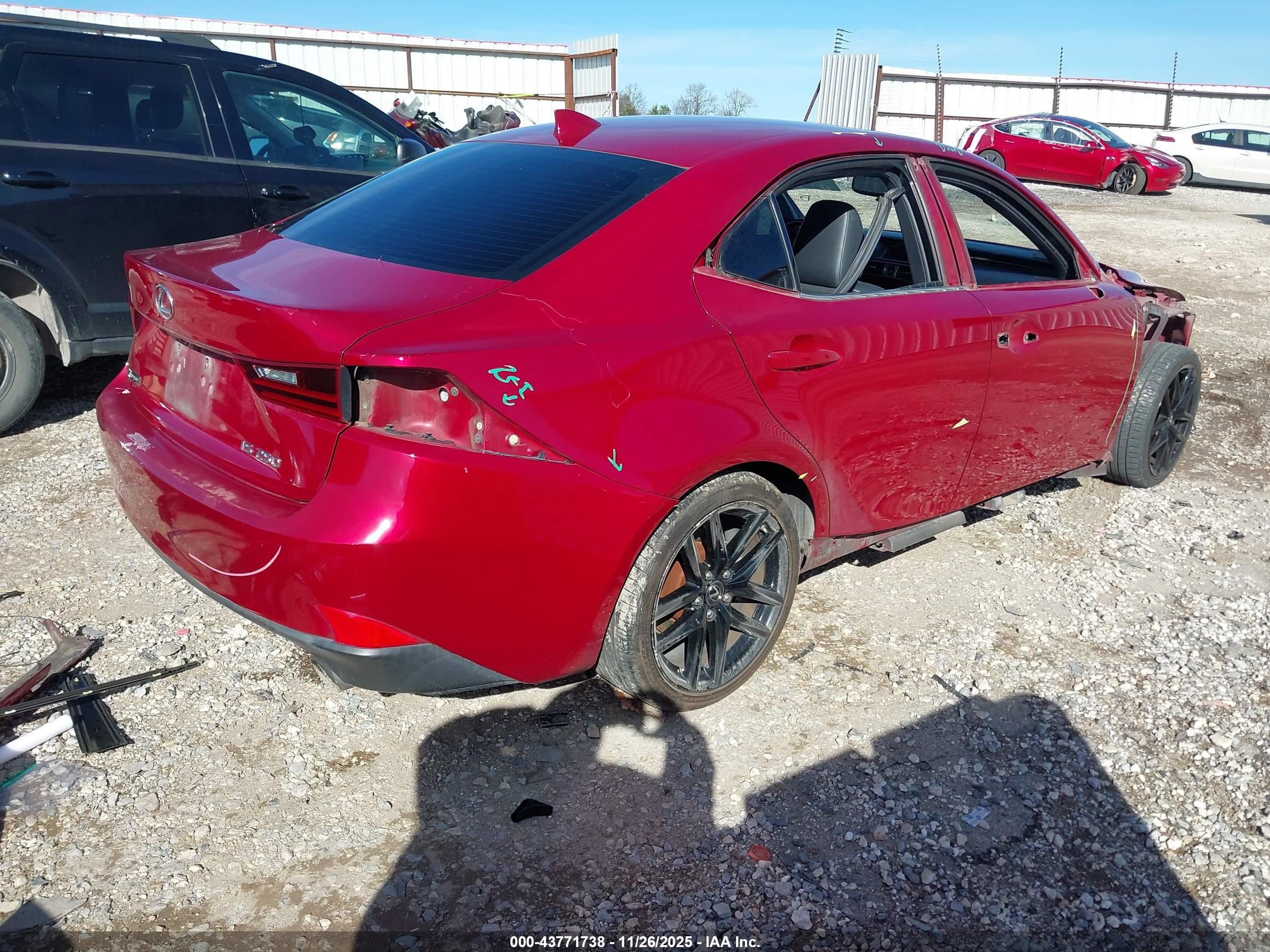 LEXUS IS image 4