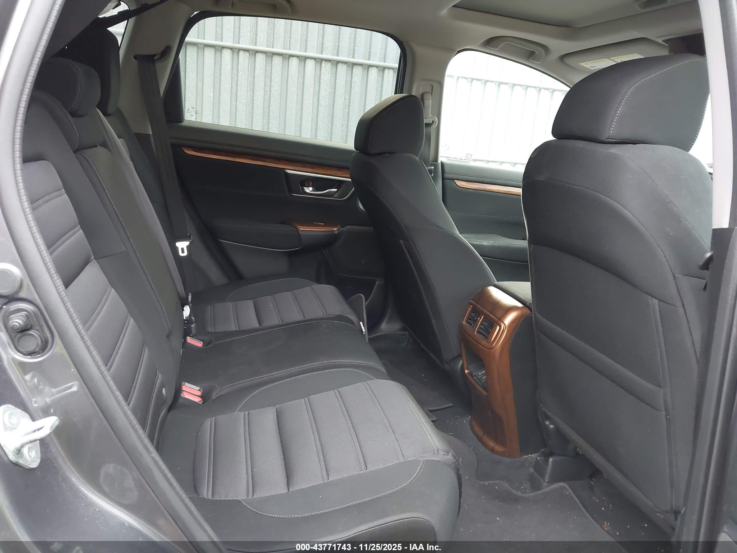 HONDA CR-V image 8