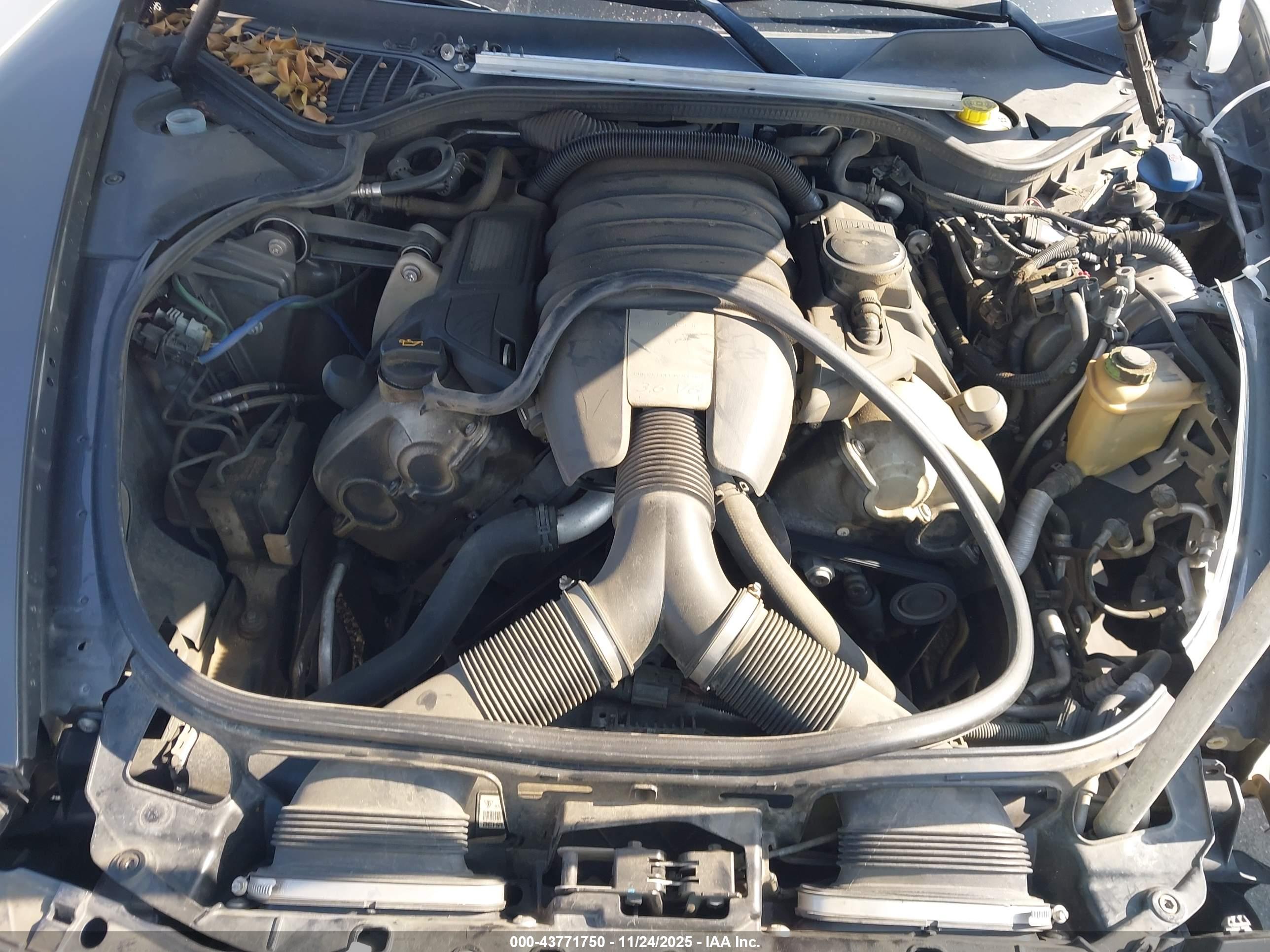 PORSCHE PANAMERA image 10
