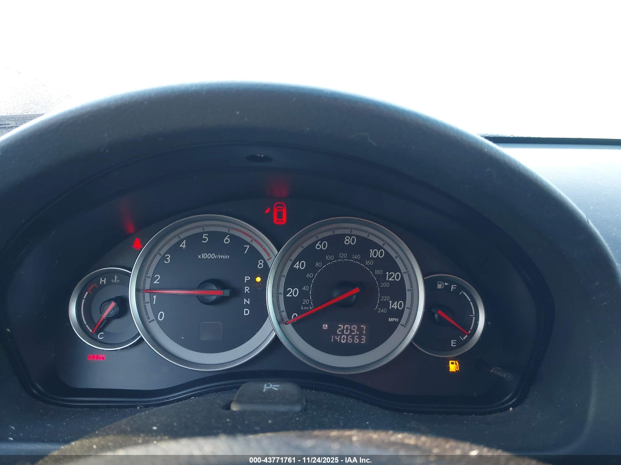 SUBARU OUTBACK image 7