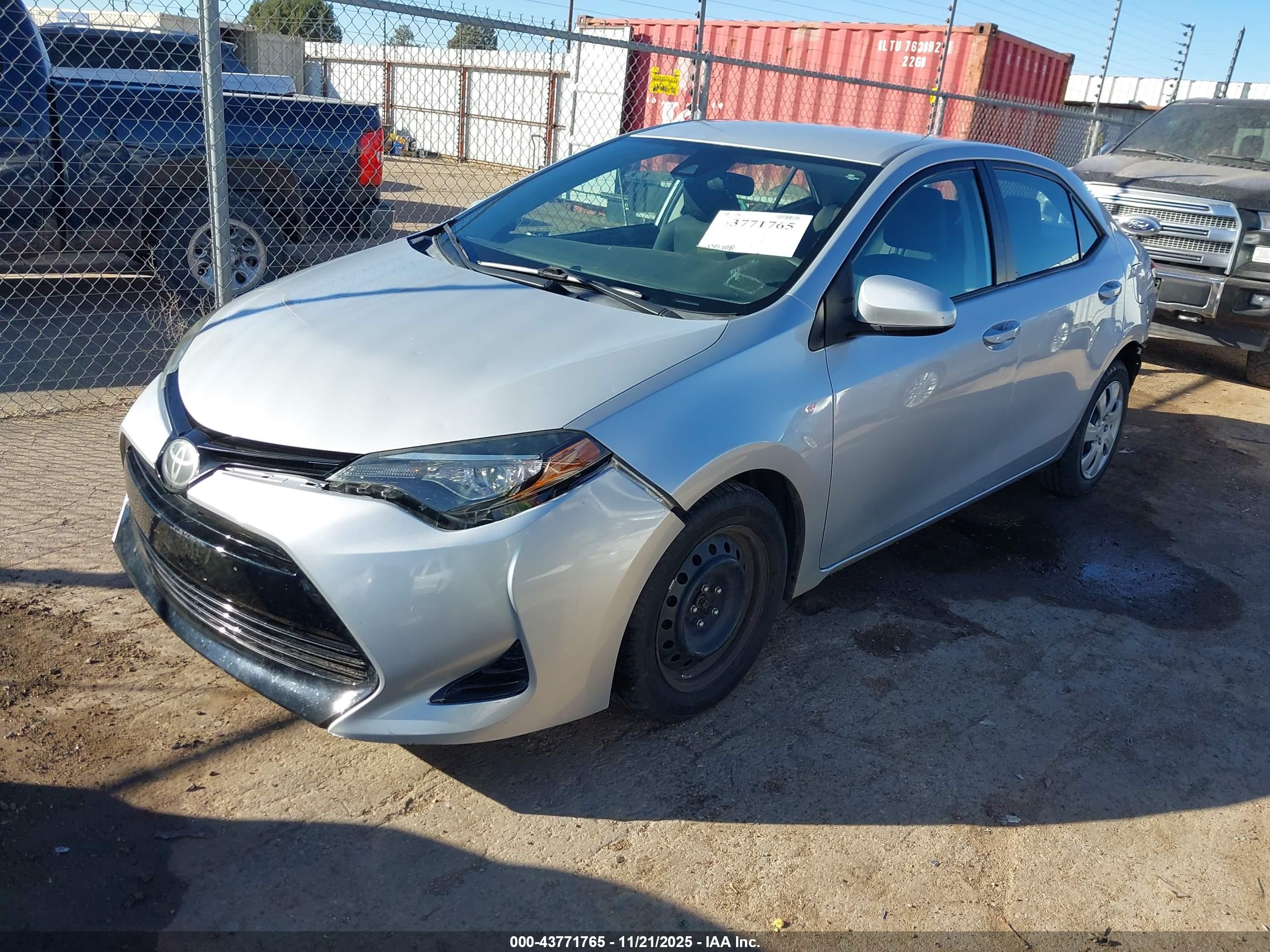 TOYOTA COROLLA image 2