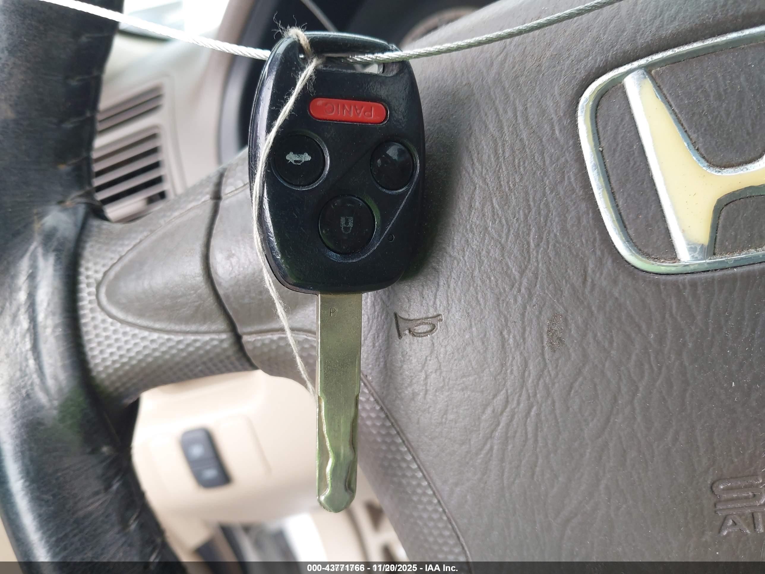 HONDA CR-V image 11