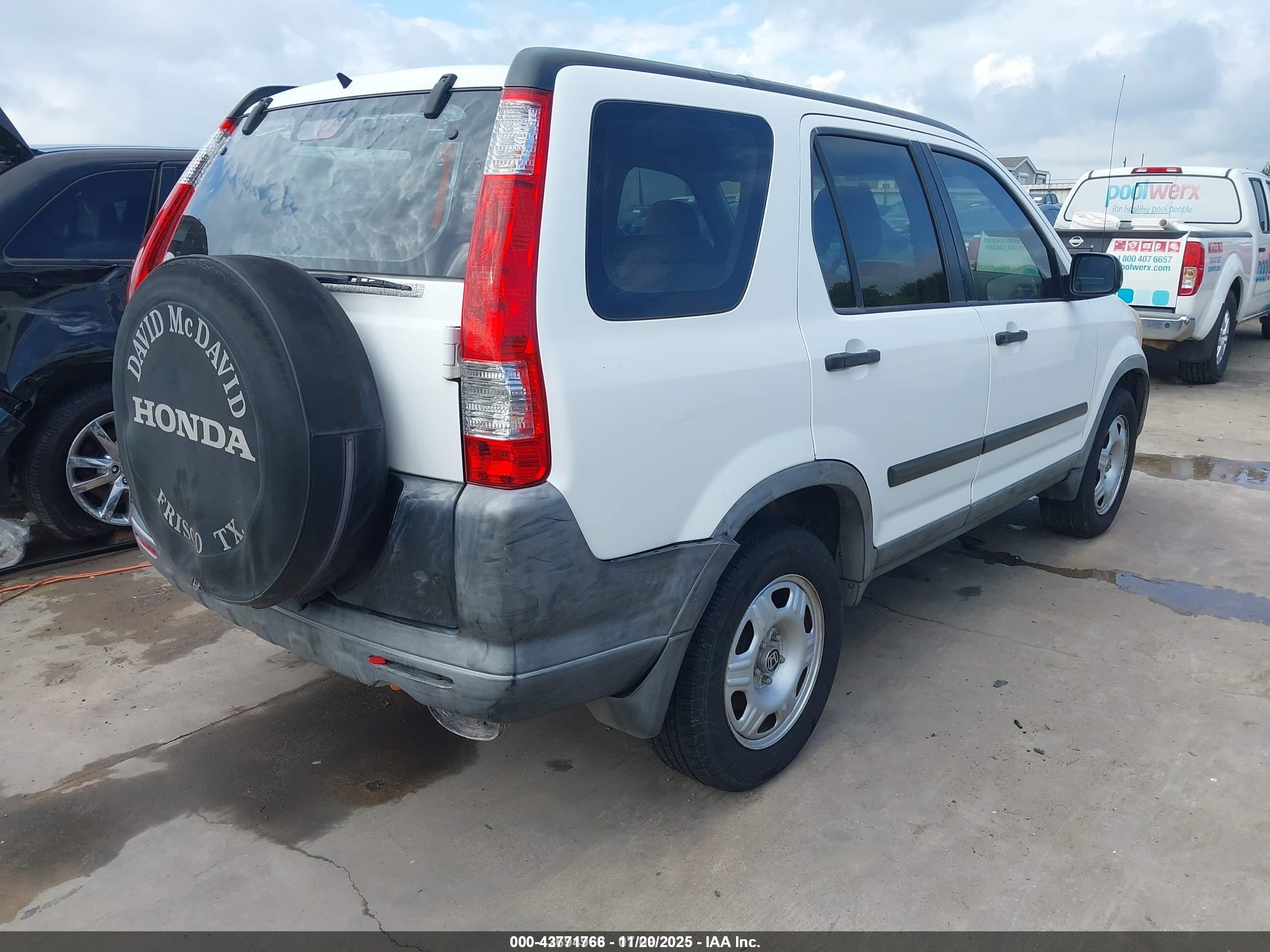 HONDA CR-V image 4