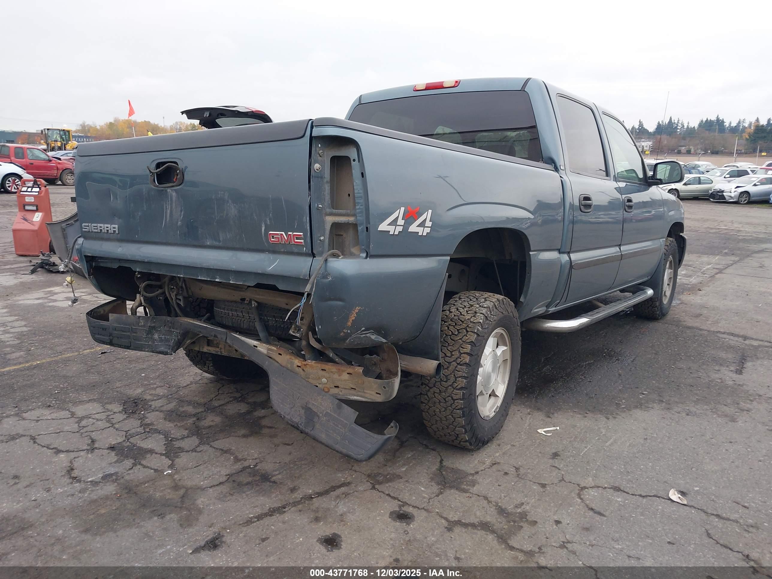 GMC SIERRA image 4