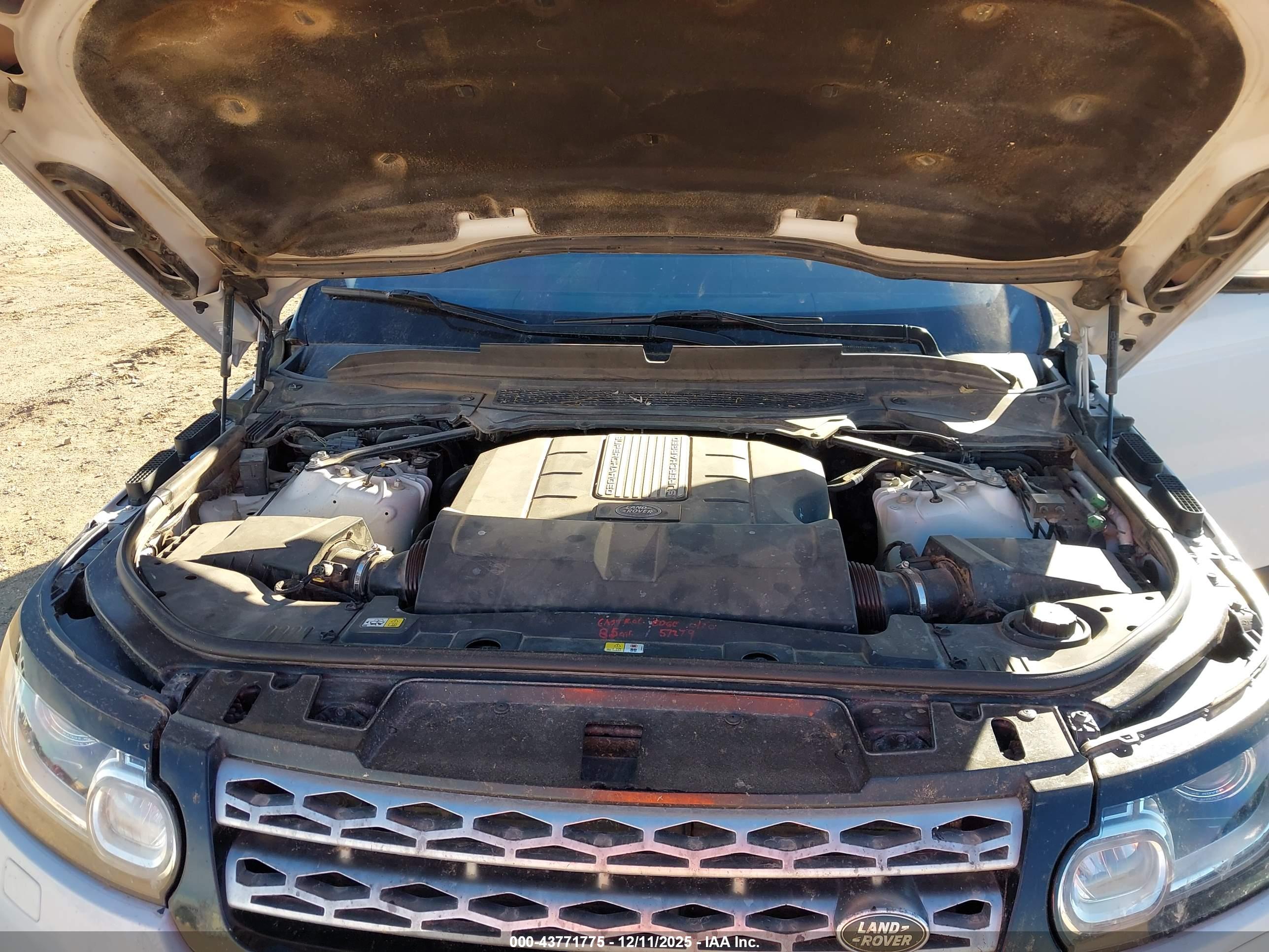 LAND ROVER image 10