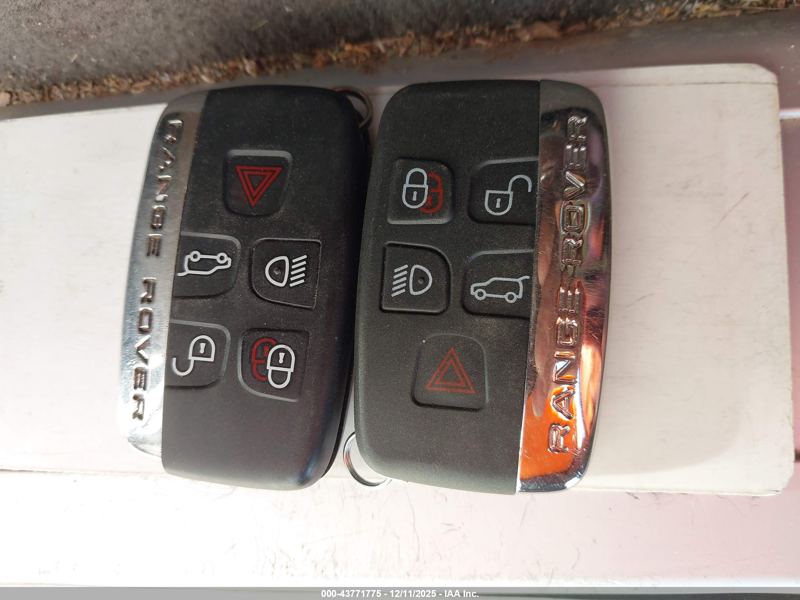 LAND ROVER image 11