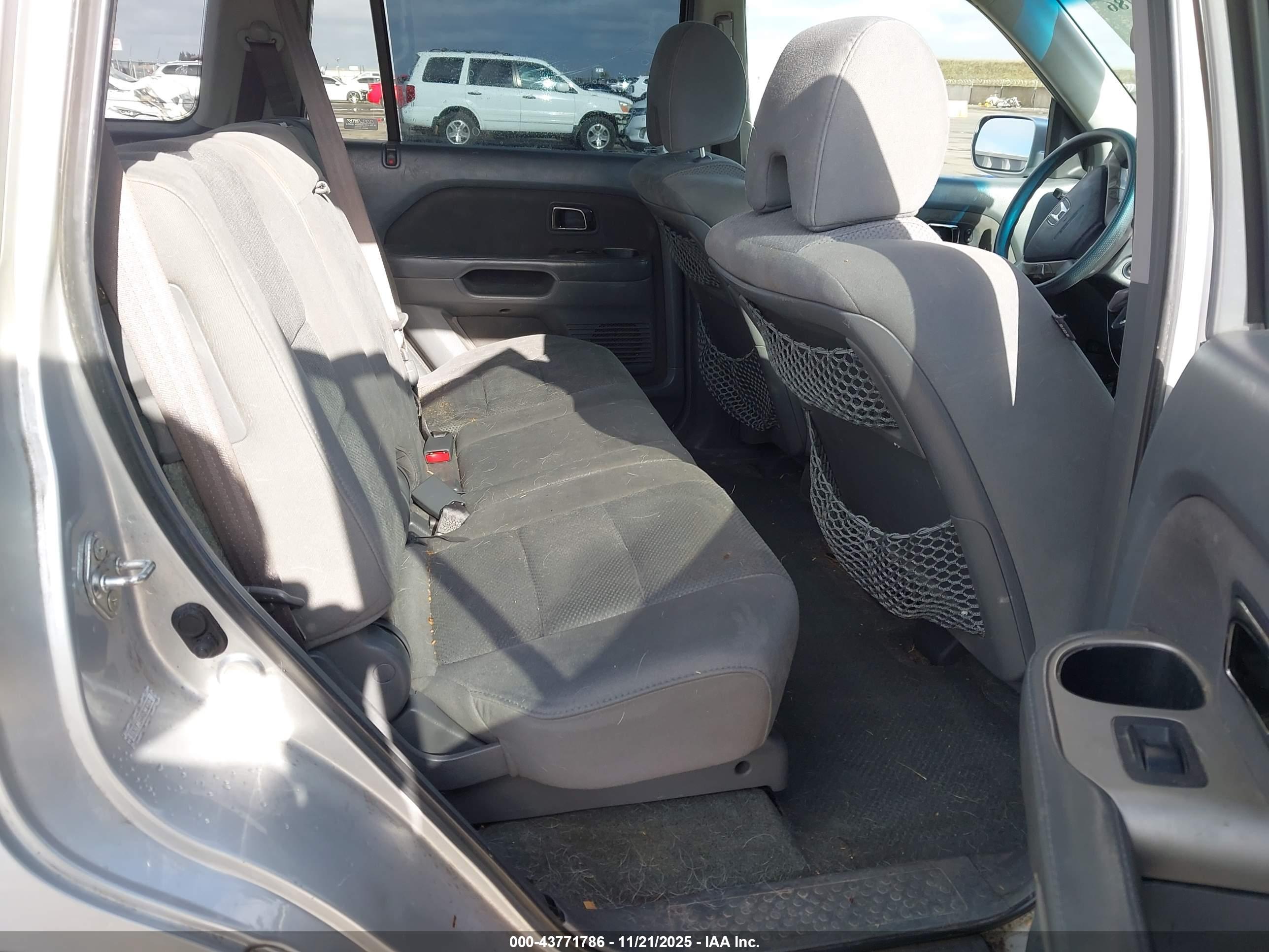 HONDA PILOT image 8