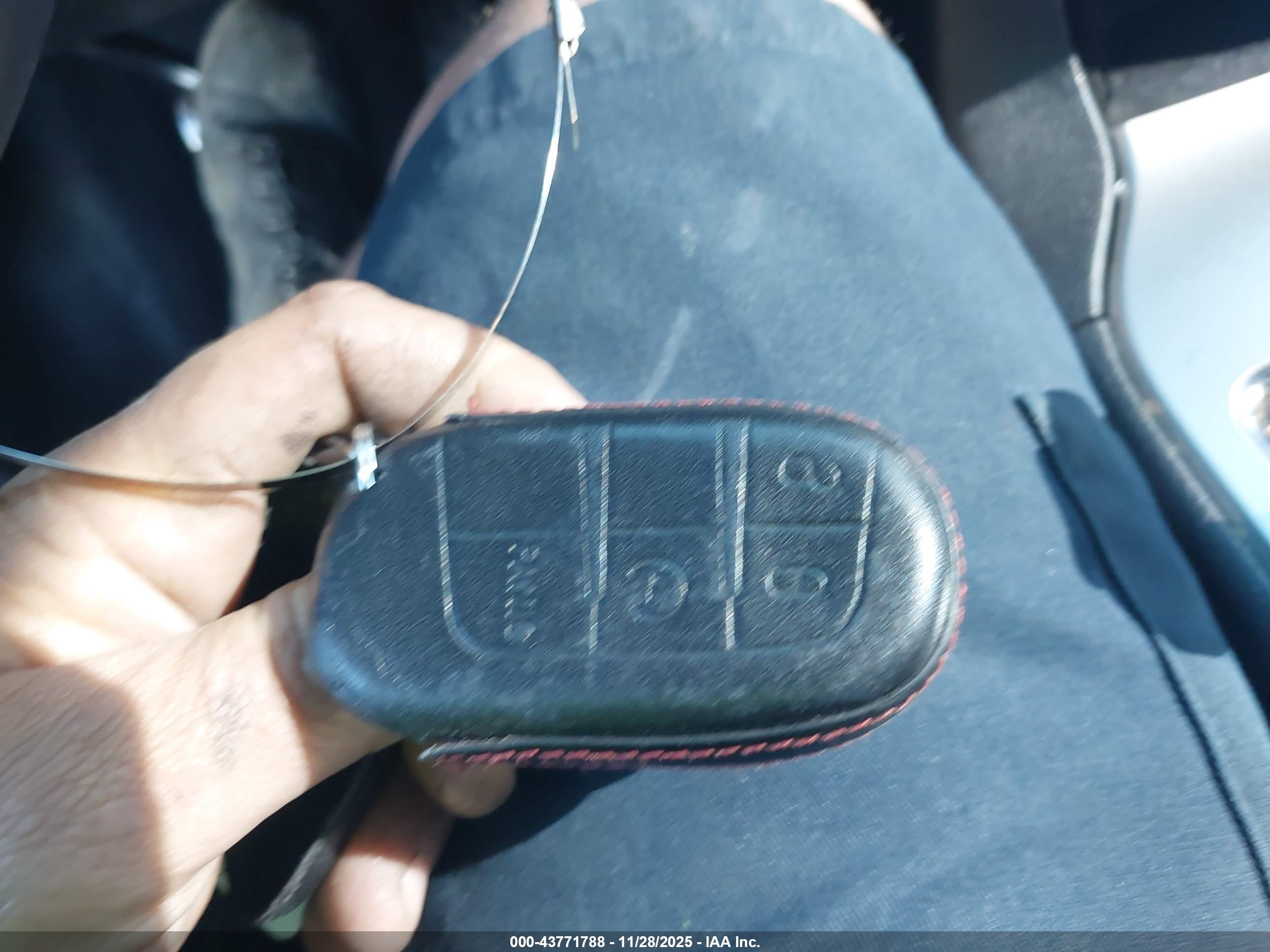 JEEP GRAND image 11