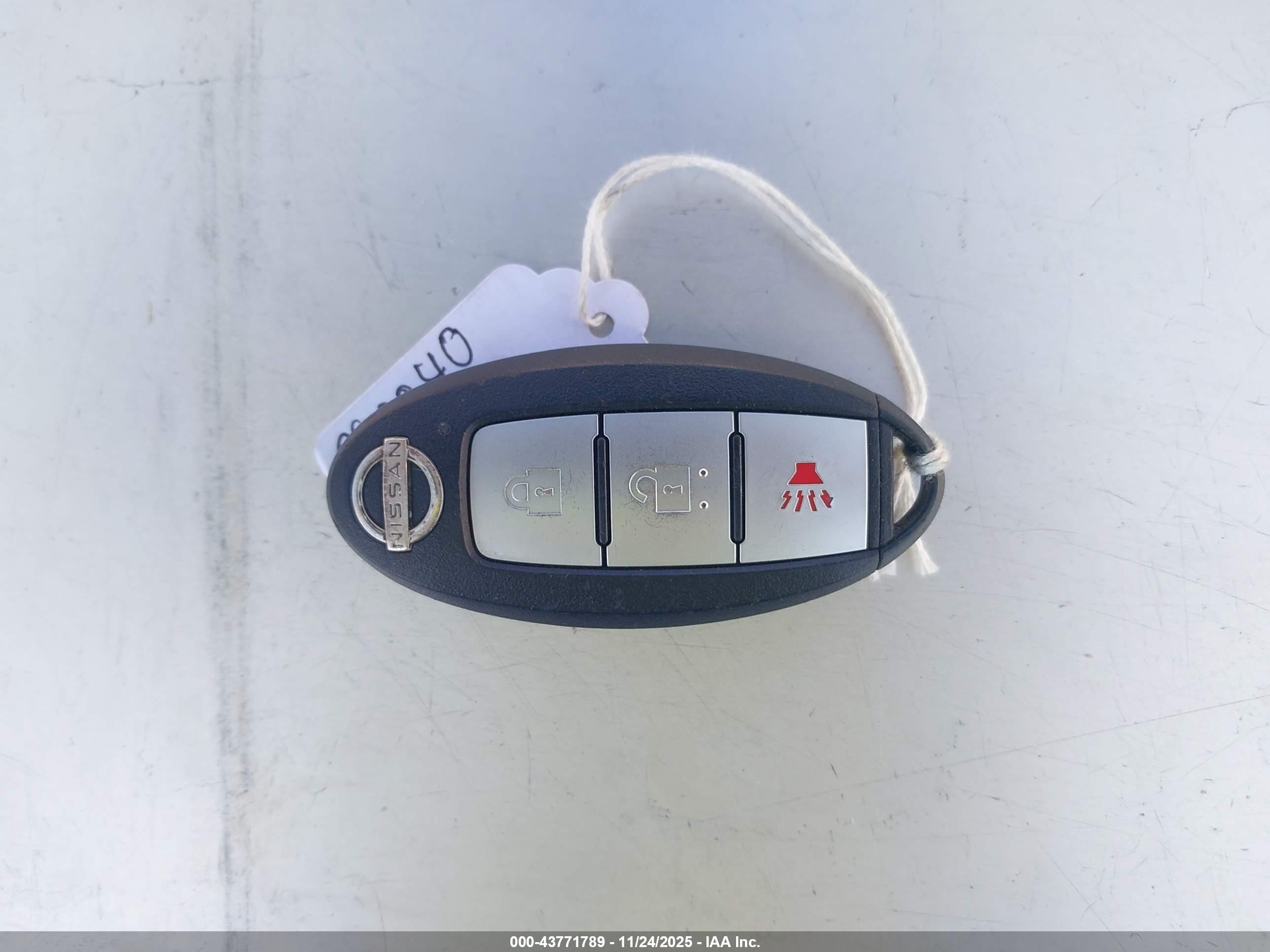 NISSAN KICKS image 11