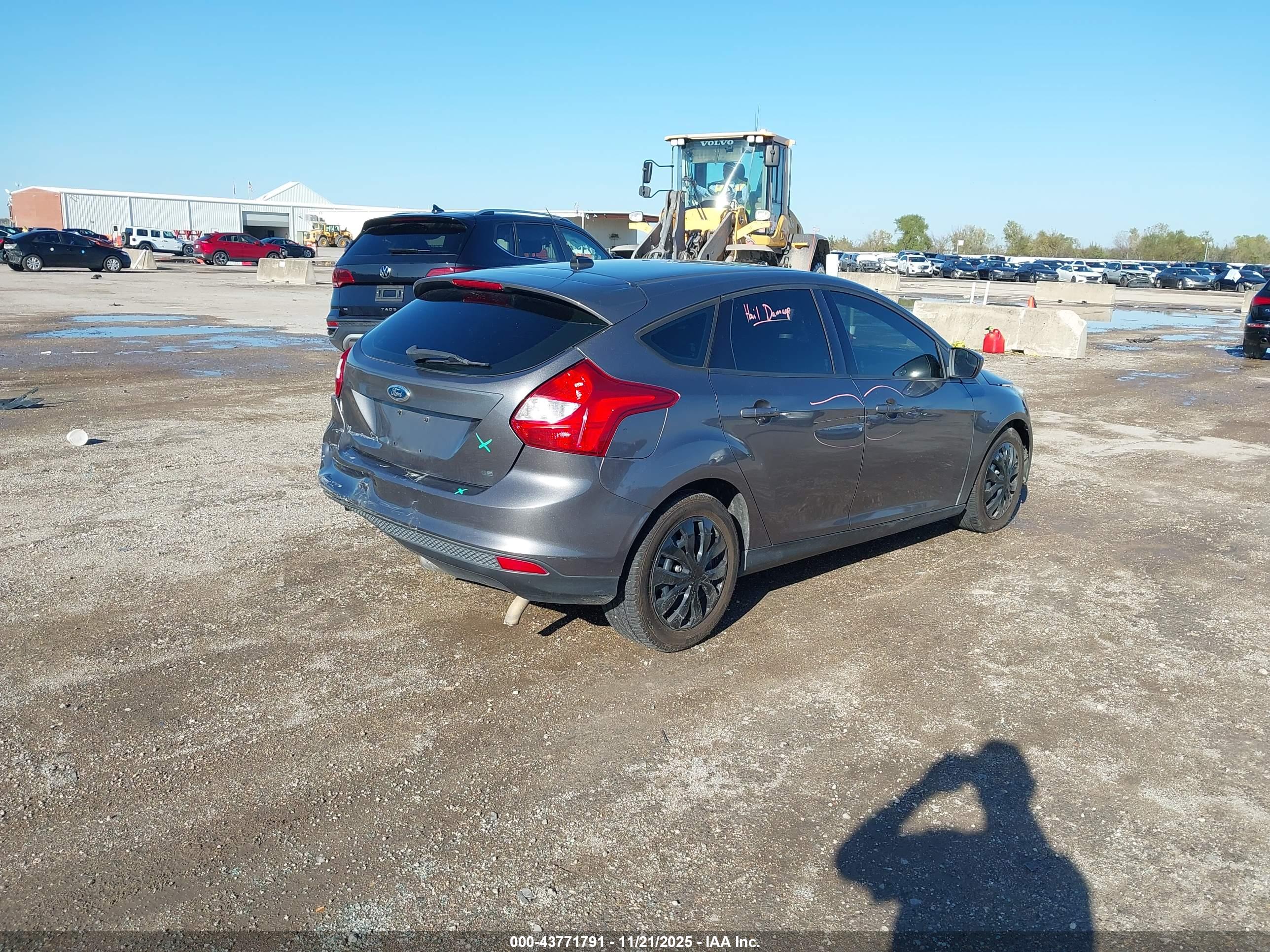 FORD FOCUS image 4