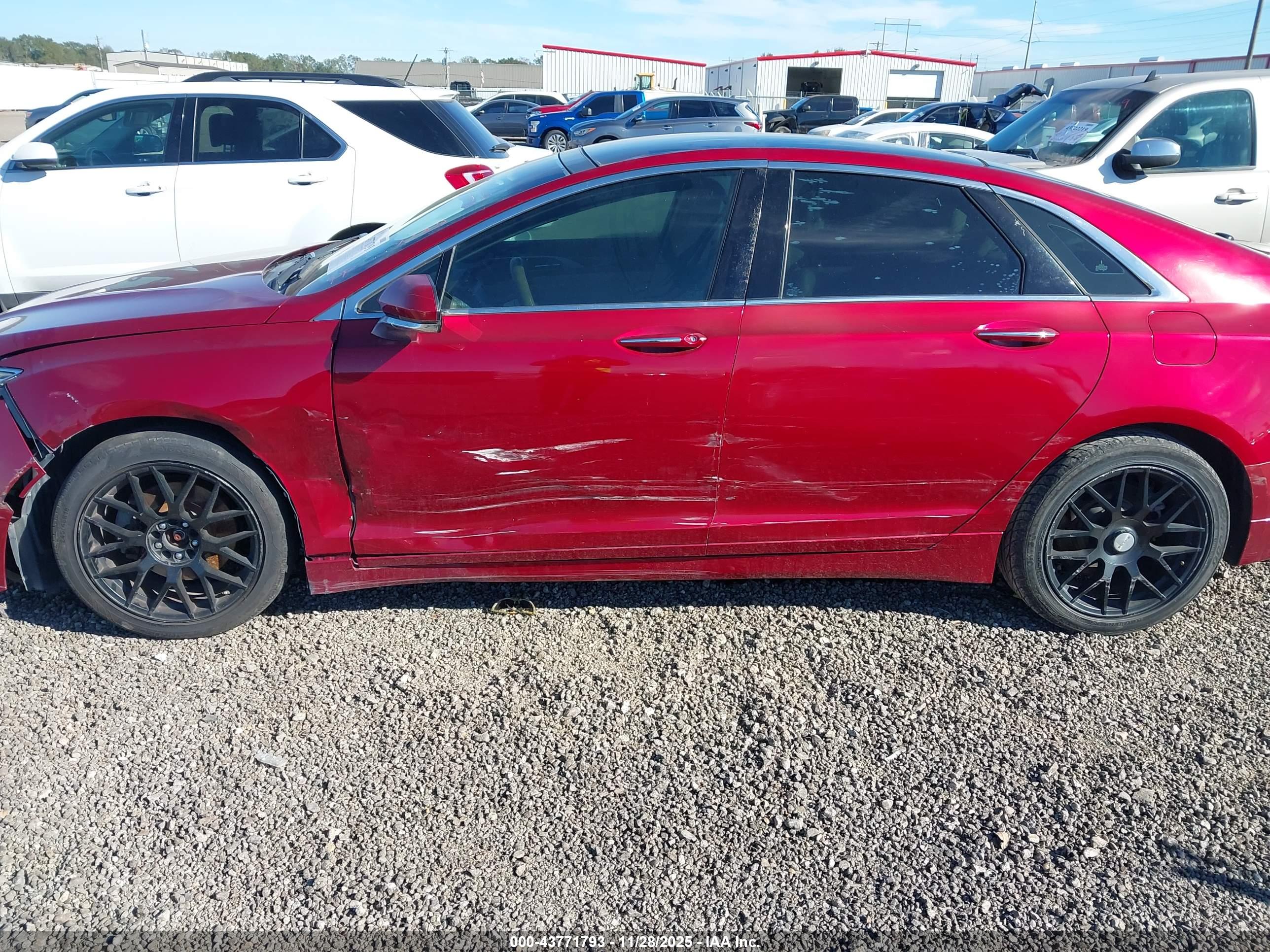 LINCOLN MKZ image 6