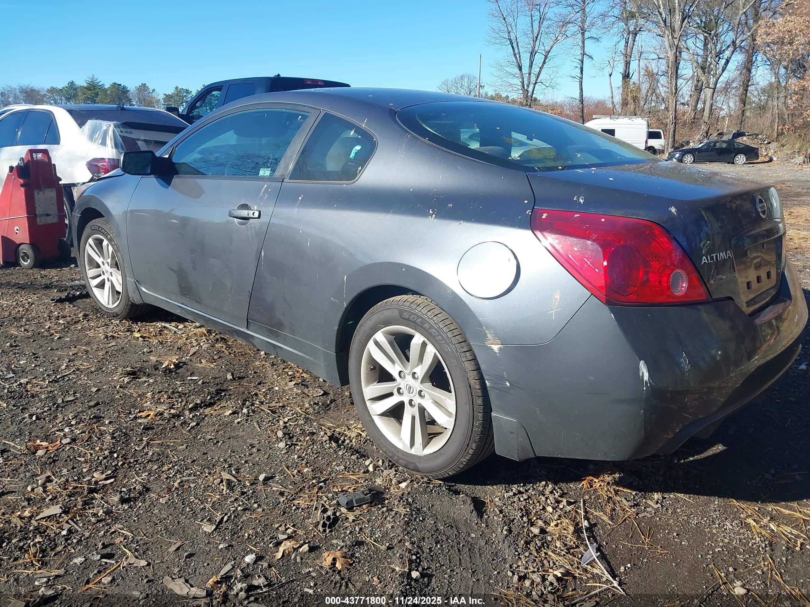 NISSAN ALTIMA image 3