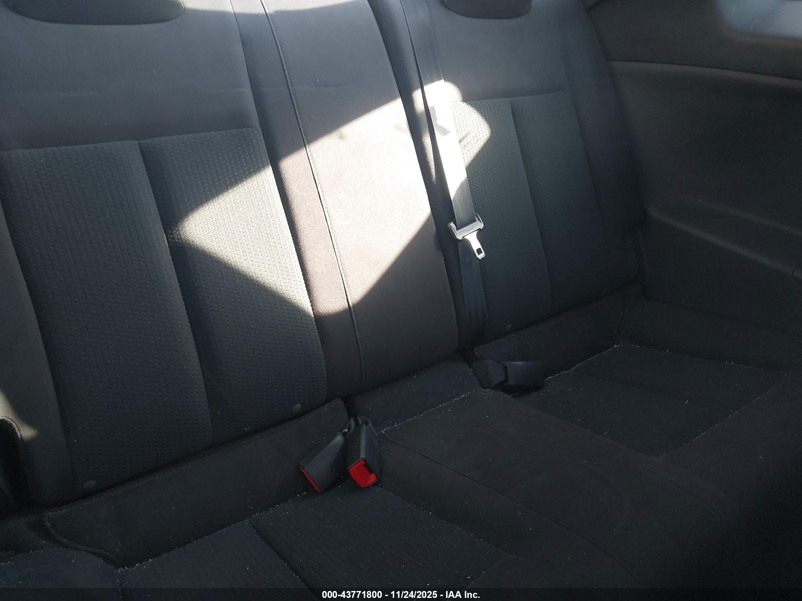 NISSAN ALTIMA image 8