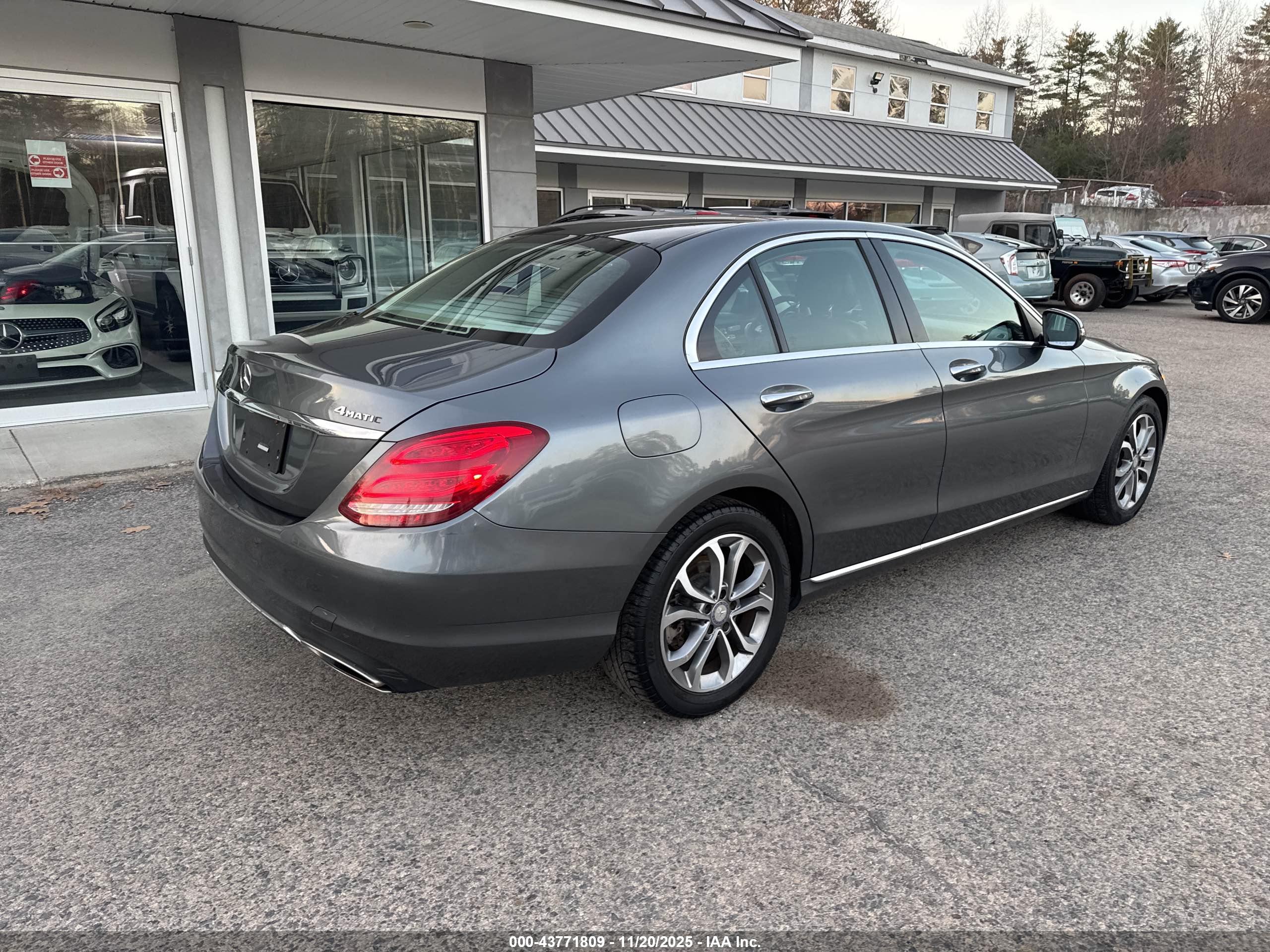 MERCEDES-BENZ C image 4