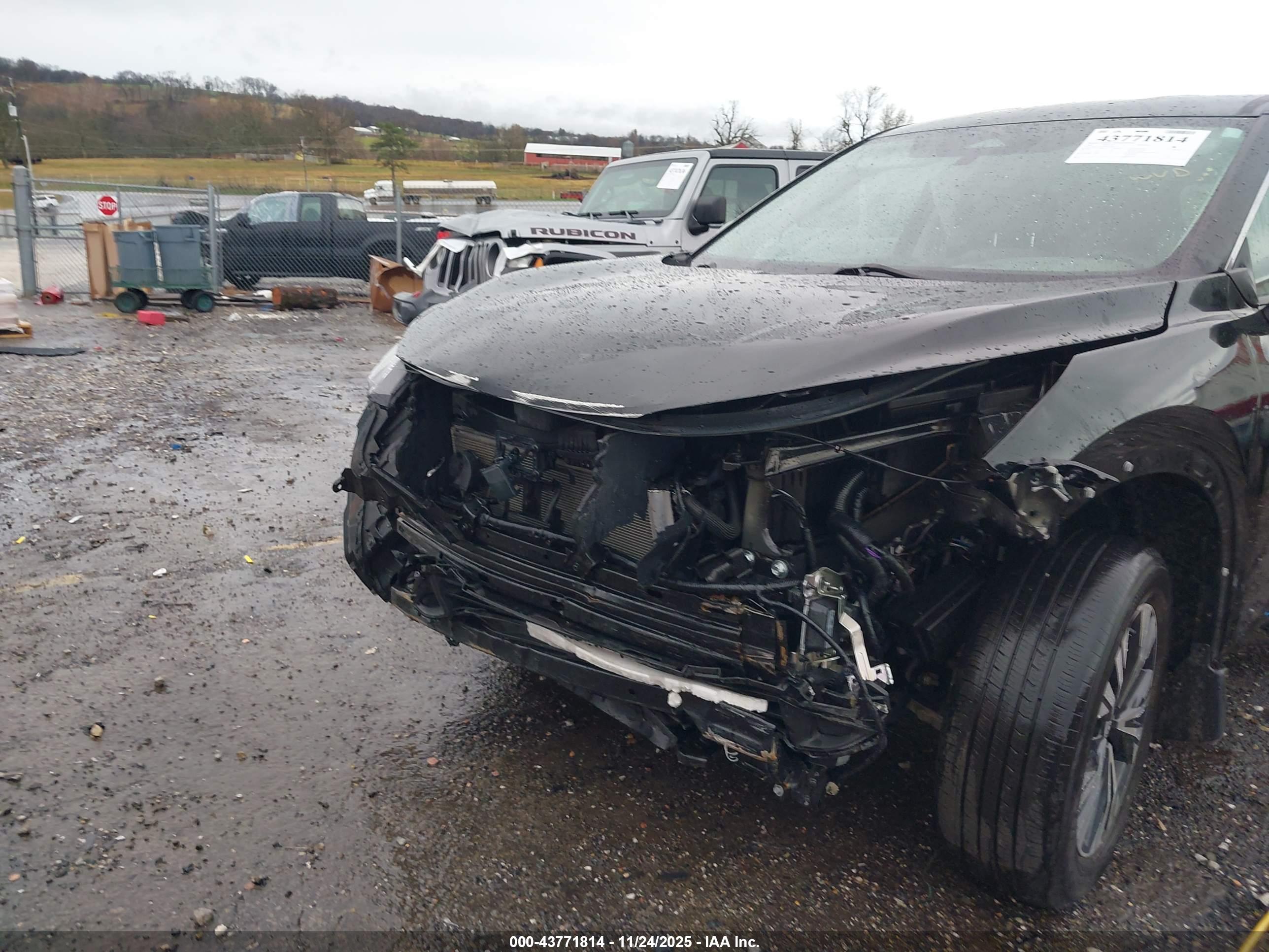 NISSAN ROGUE image 6
