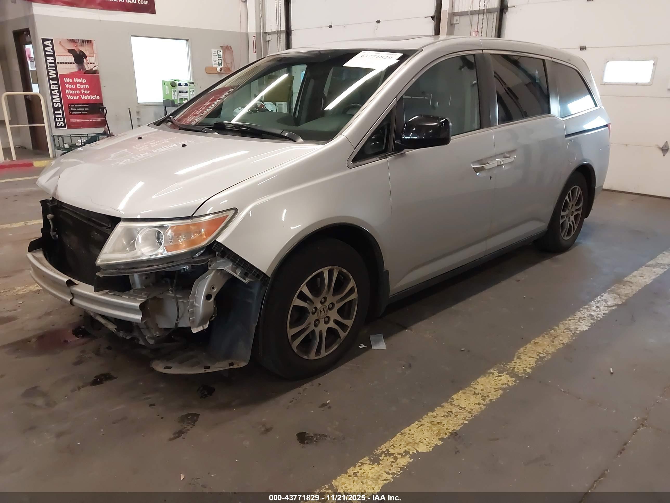 HONDA ODYSSEY image 2