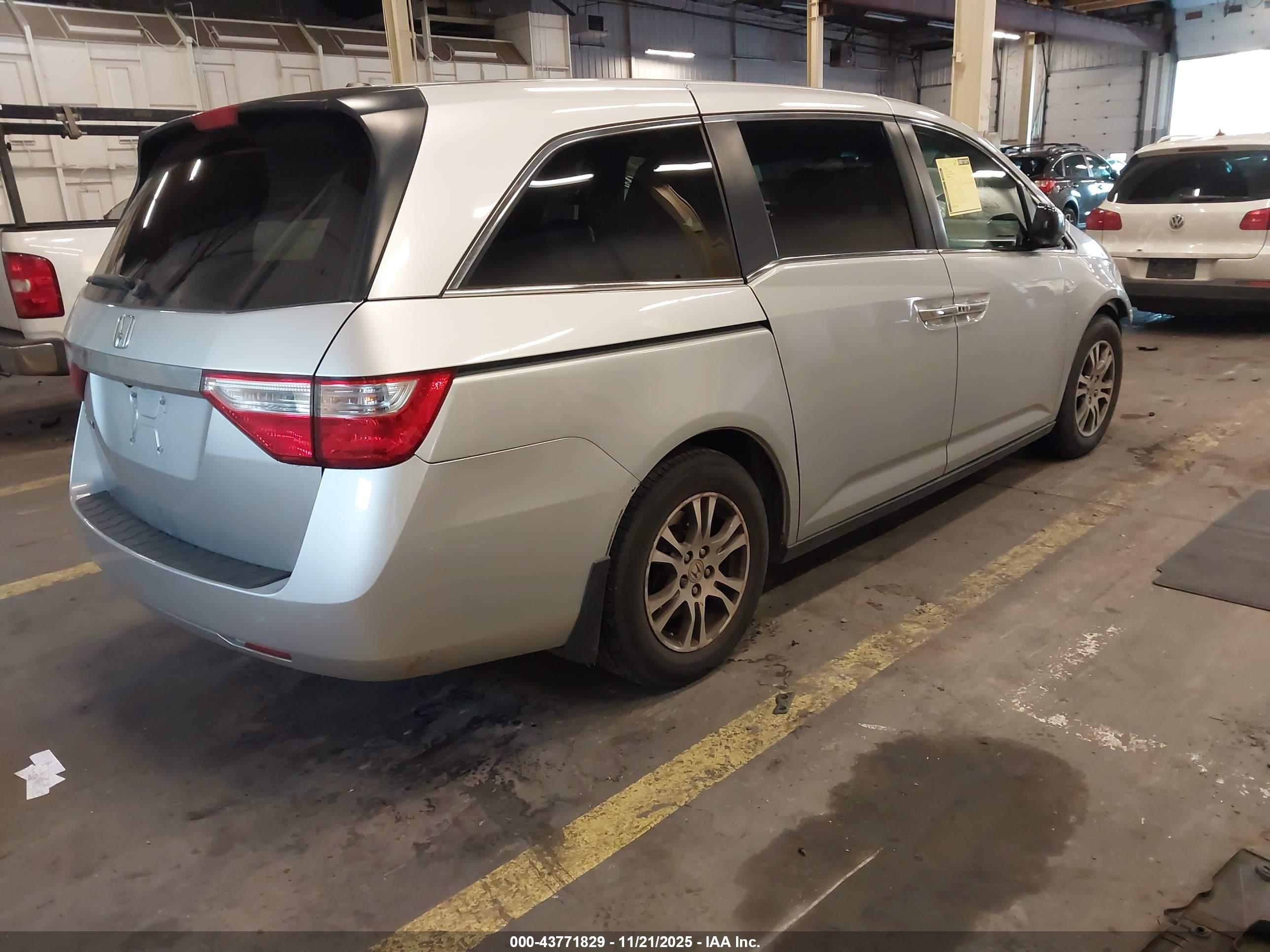 HONDA ODYSSEY image 4