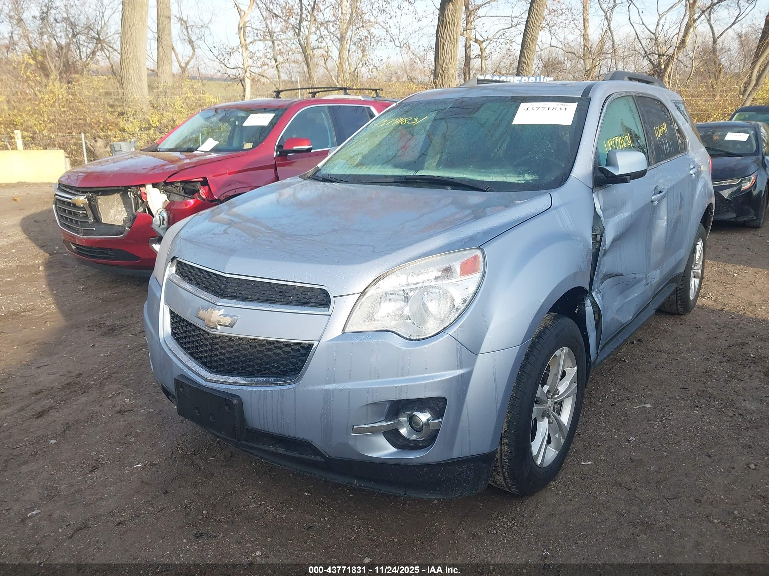 CHEVROLET EQUINOX image 2