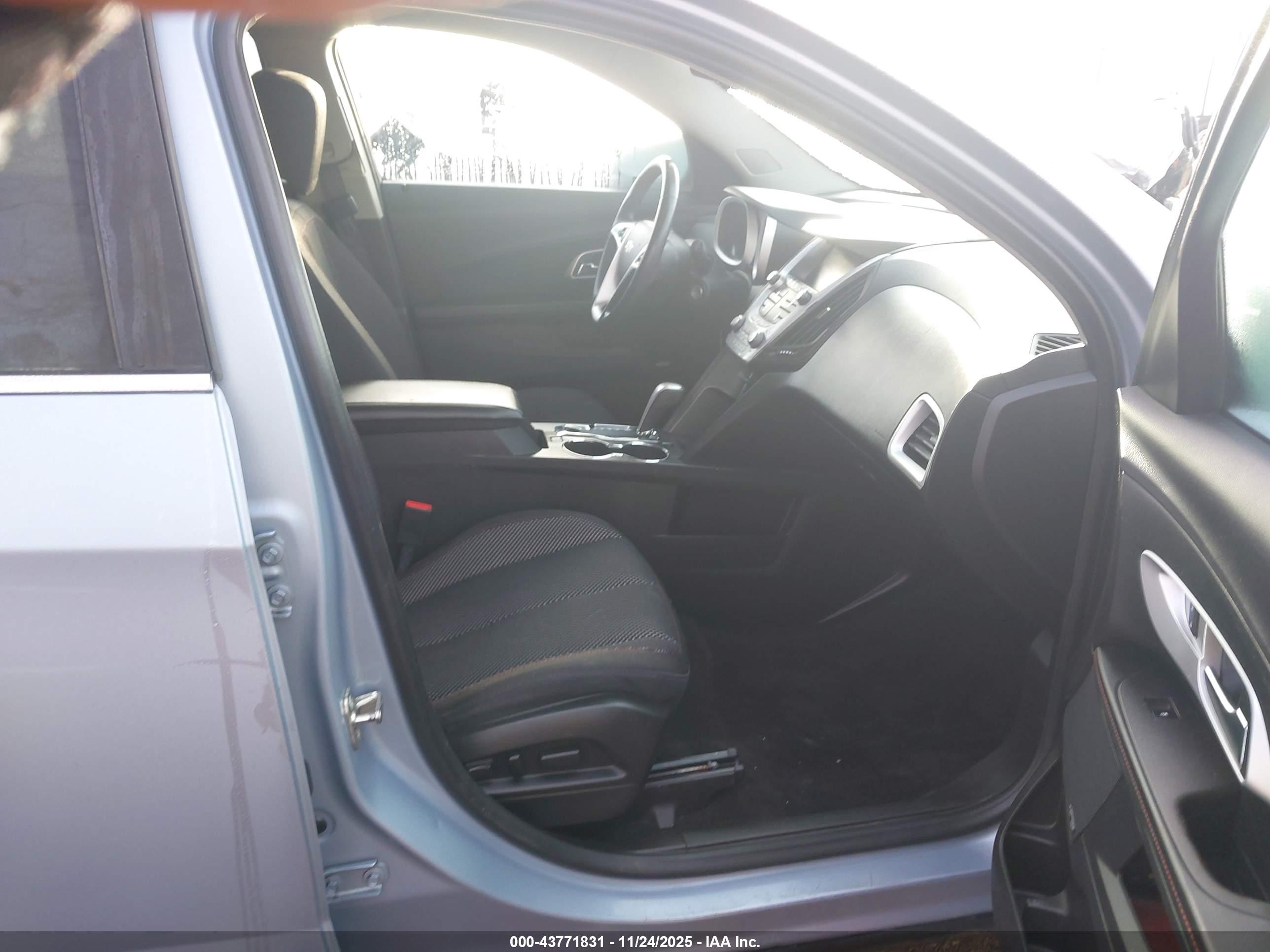 CHEVROLET EQUINOX image 5