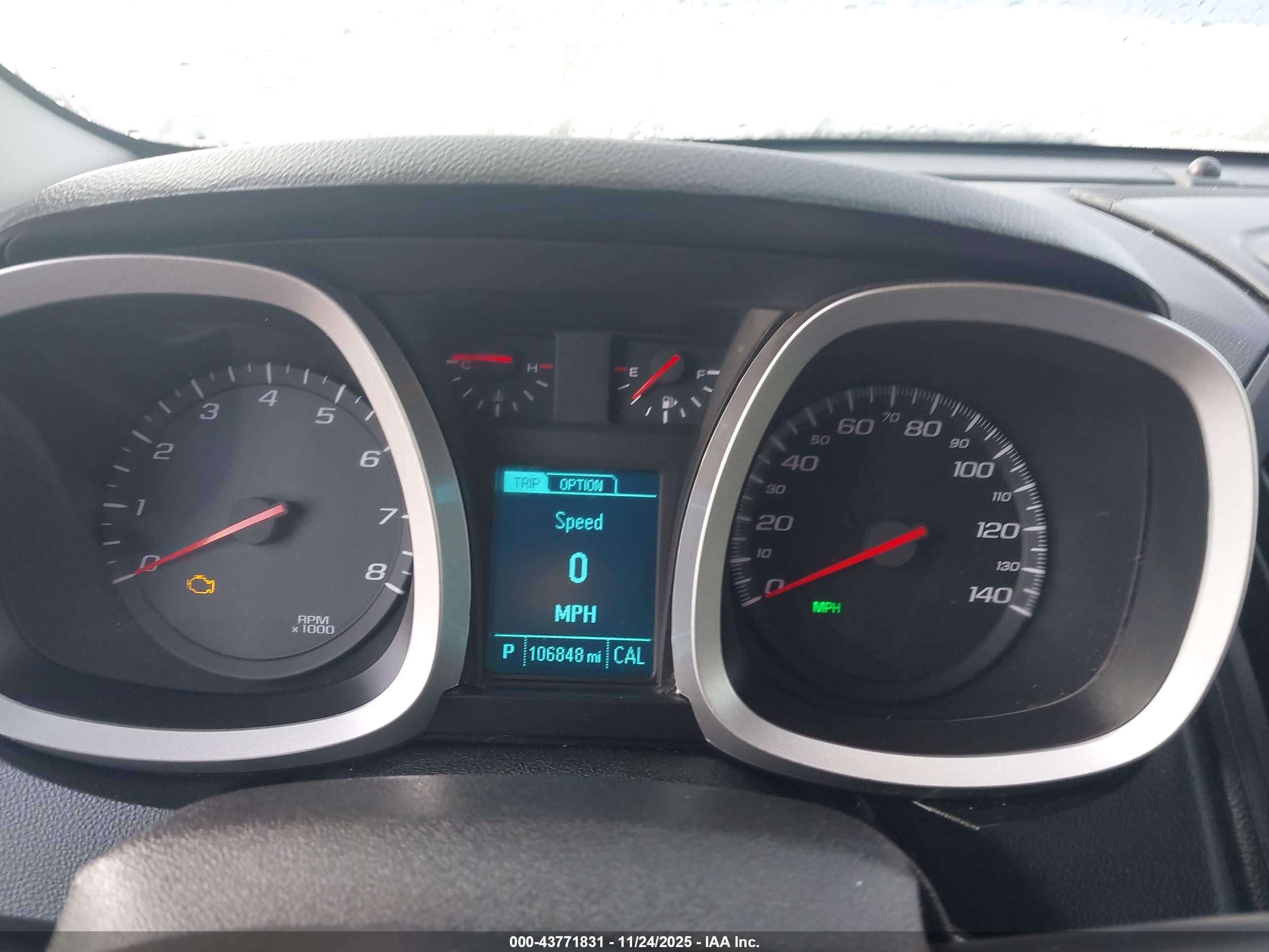 CHEVROLET EQUINOX image 7