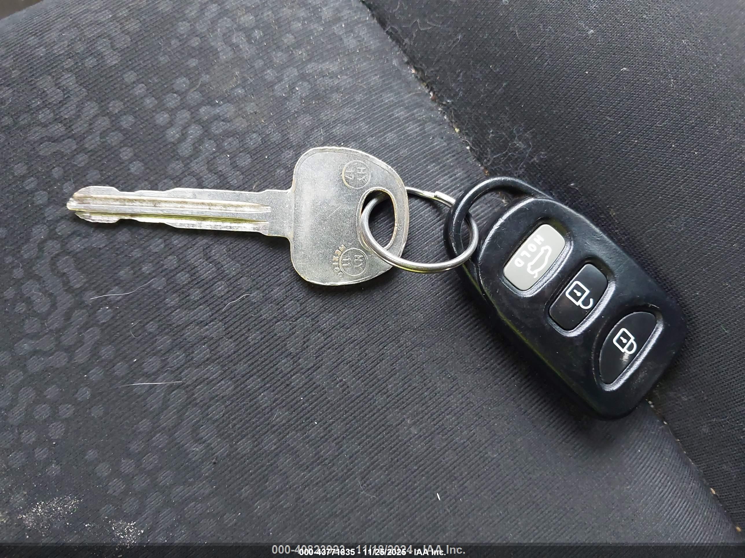 HYUNDAI ELANTRA image 11