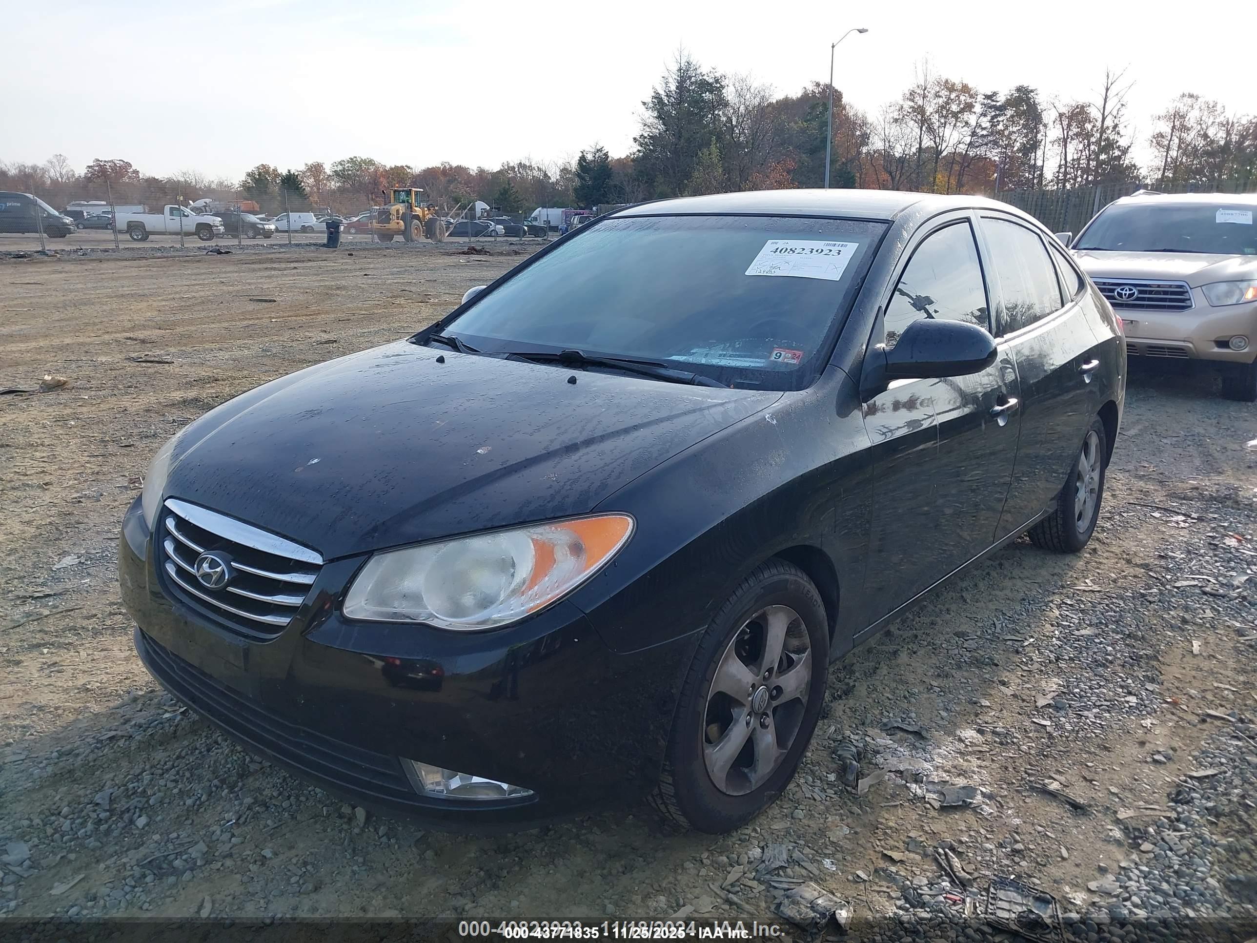 HYUNDAI ELANTRA image 6