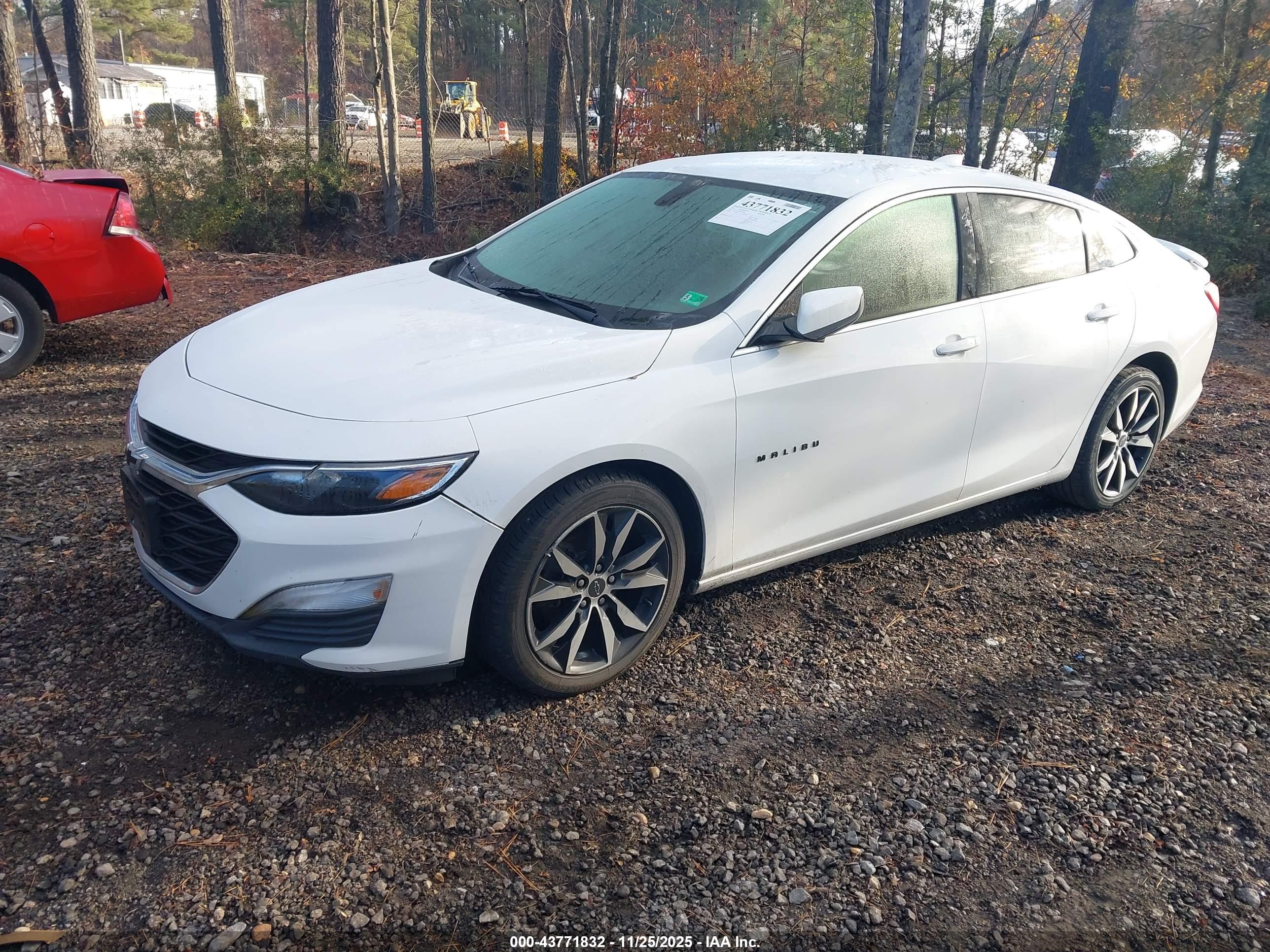 CHEVROLET MALIBU image 2