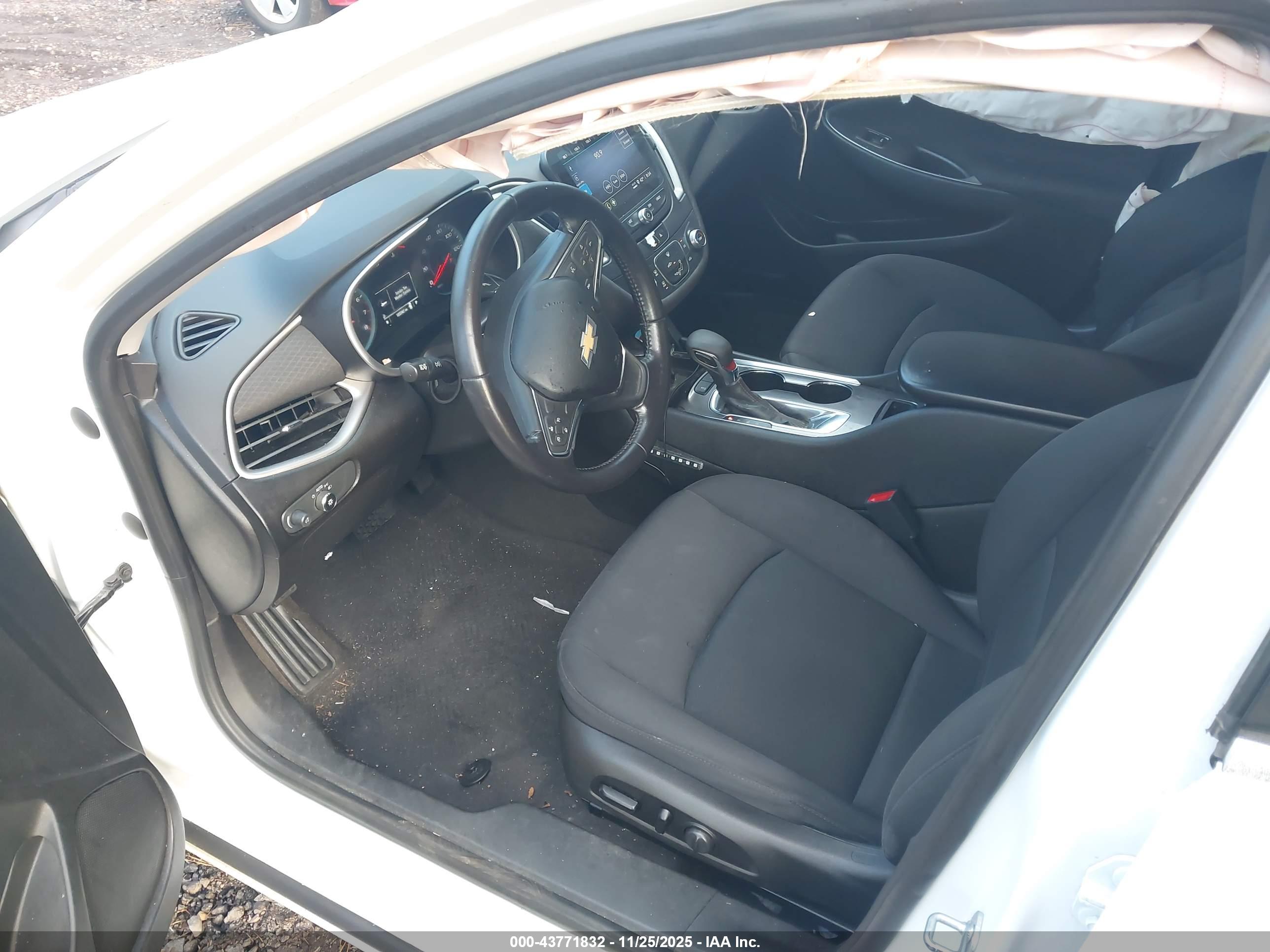 CHEVROLET MALIBU image 5