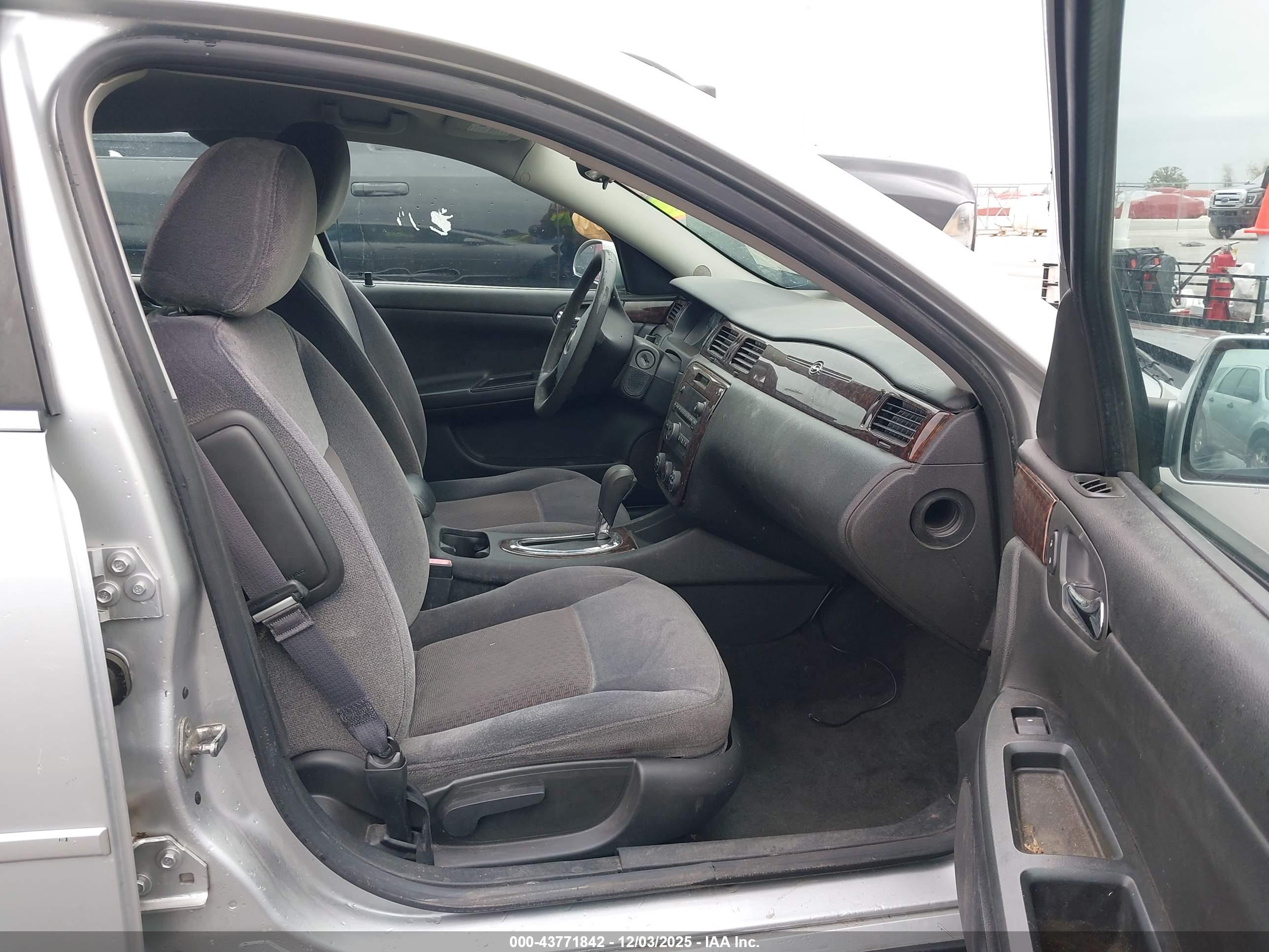 CHEVROLET IMPALA image 5