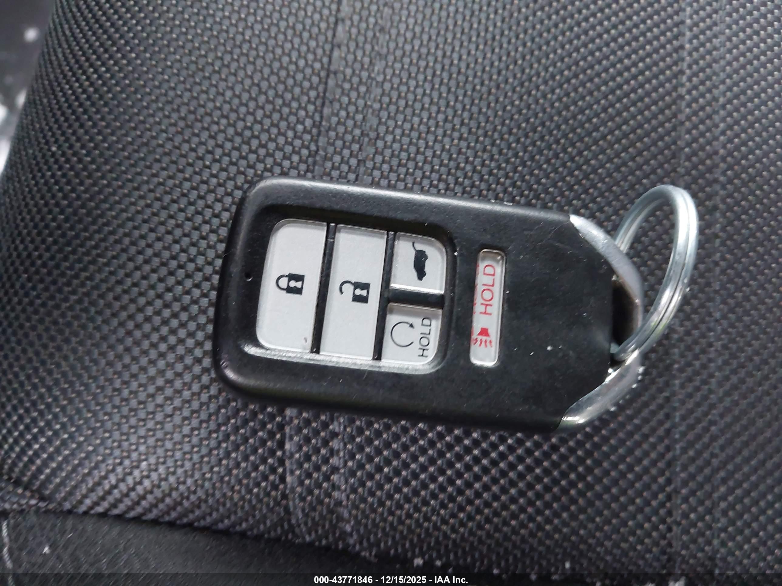 HONDA CR-V image 11