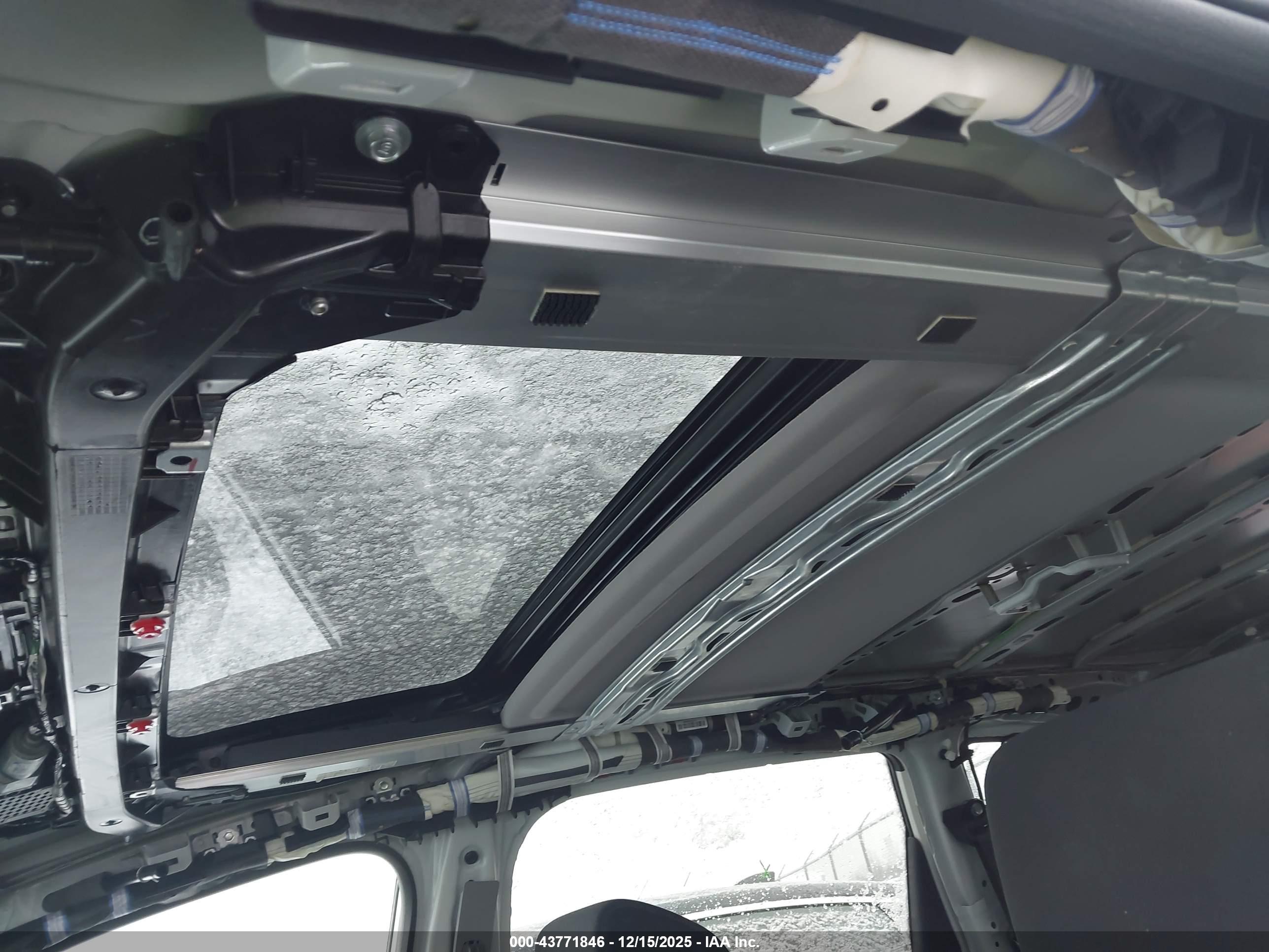 HONDA CR-V image 6