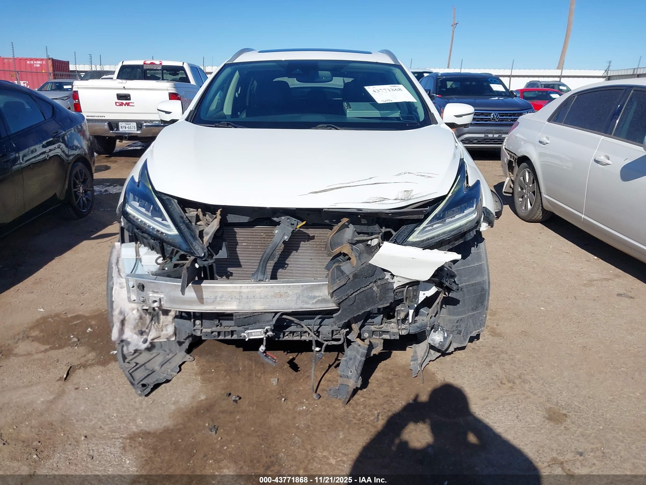 NISSAN MURANO image 6