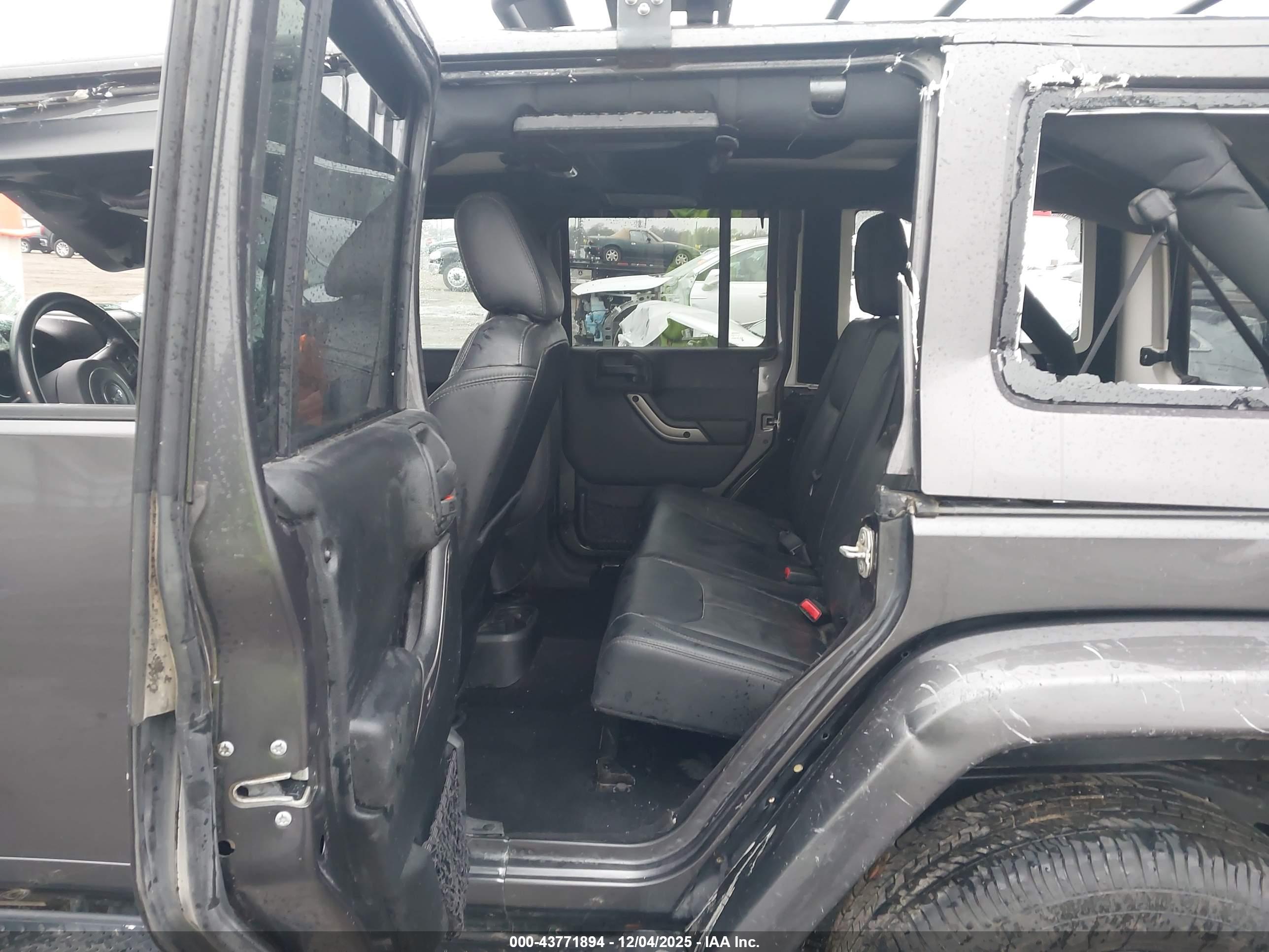 JEEP WRANGLER image 8