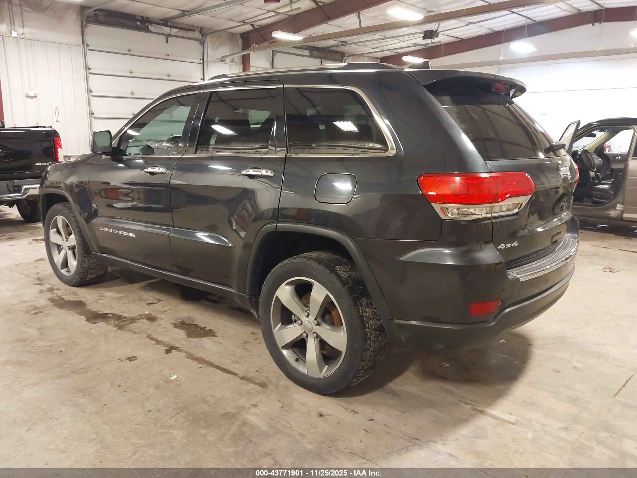 JEEP GRAND image 3