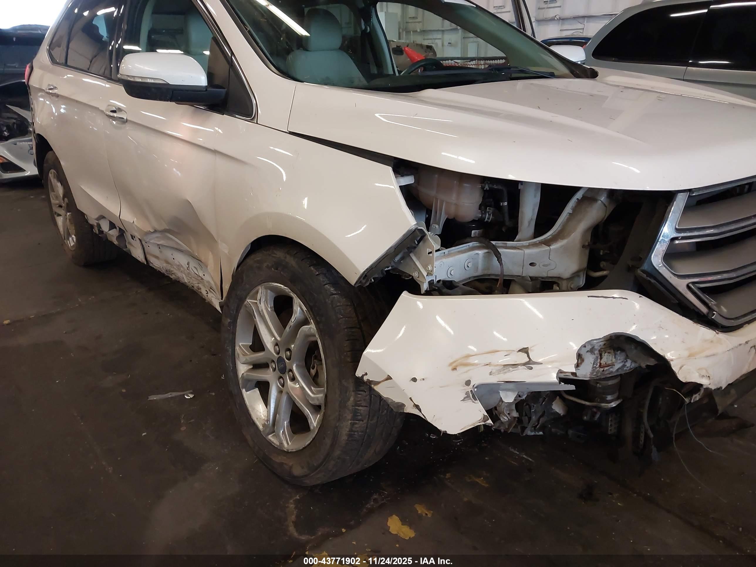 FORD EDGE image 6