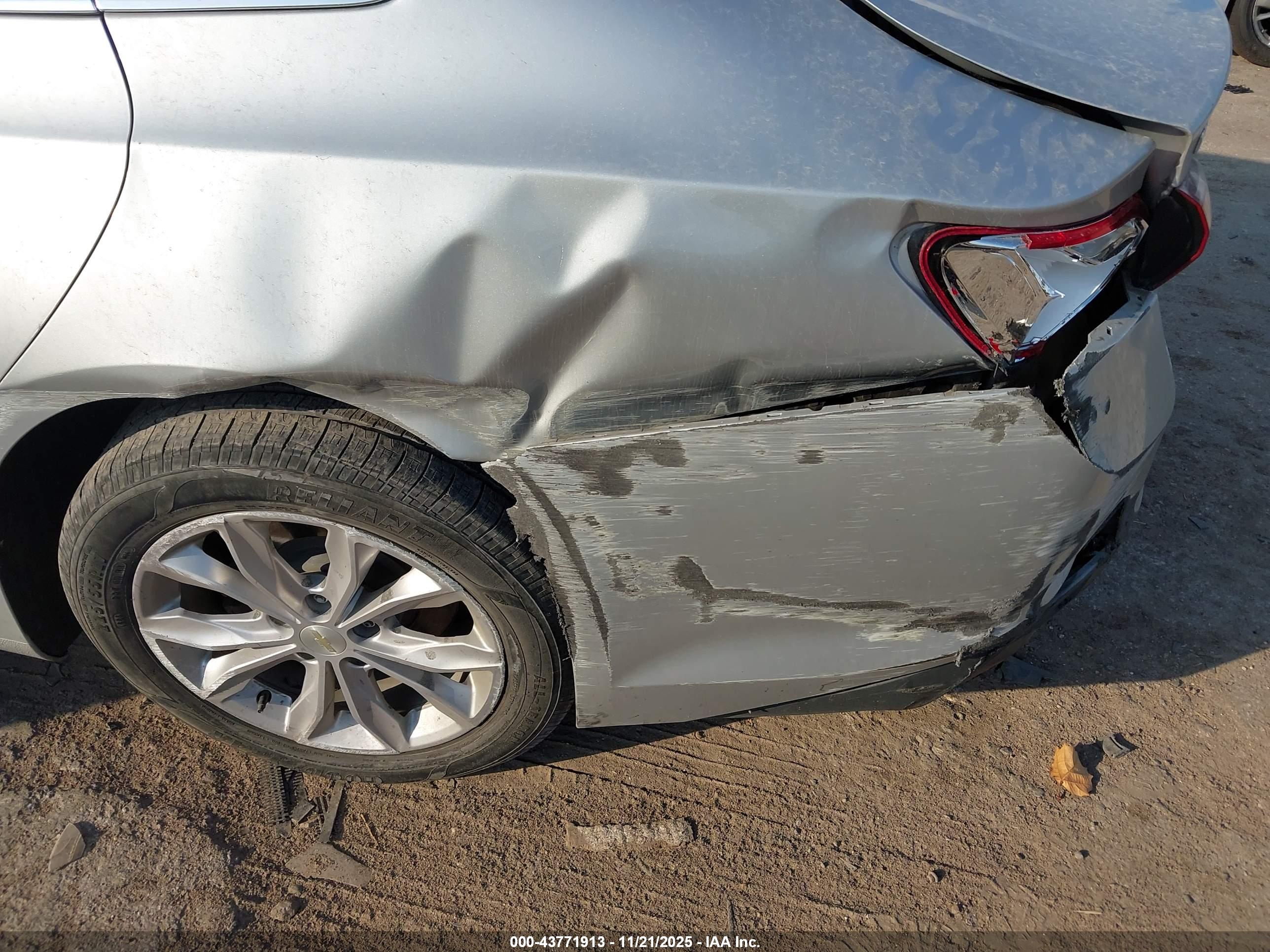 CHEVROLET MALIBU image 6