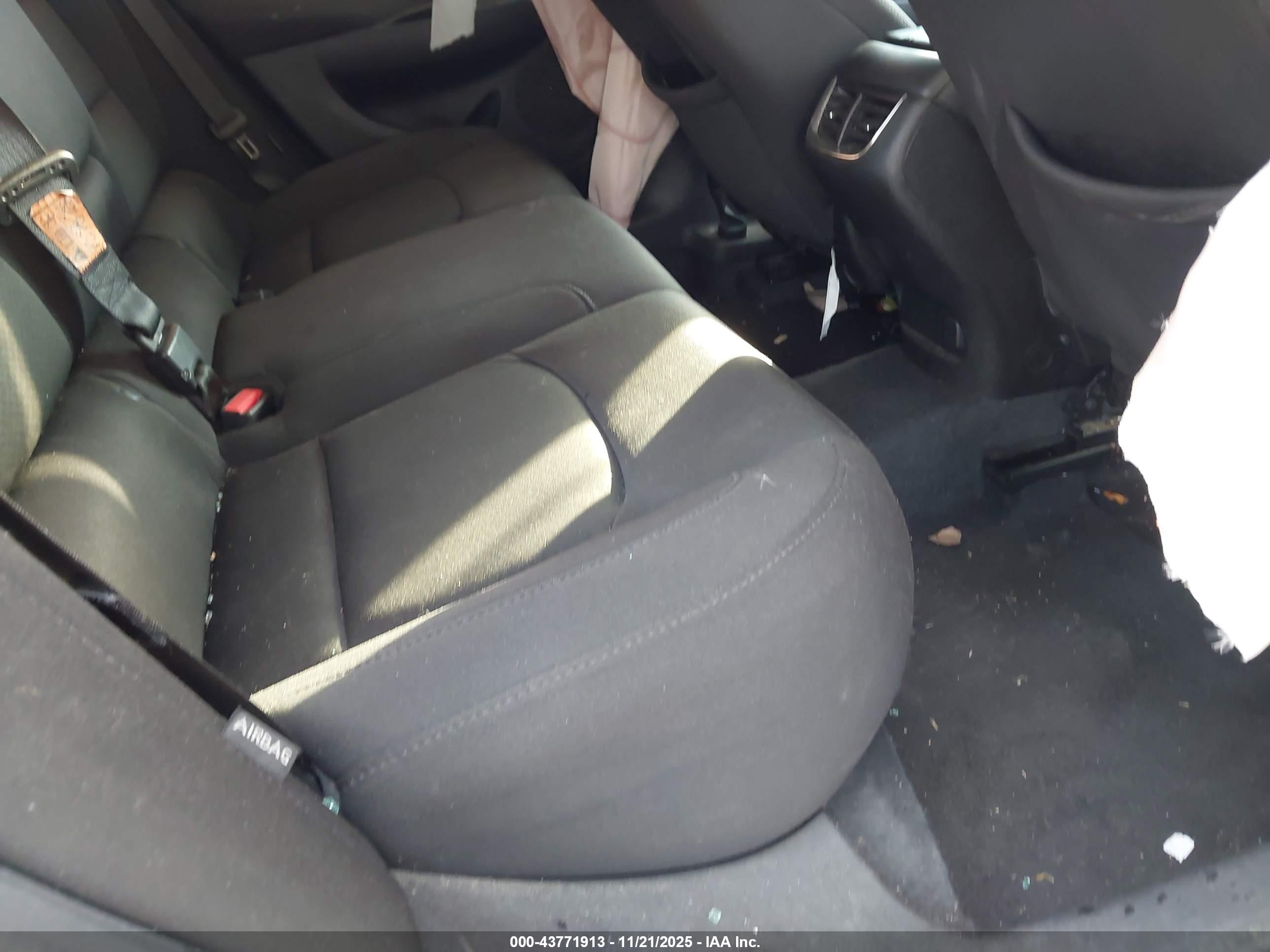 CHEVROLET MALIBU image 8