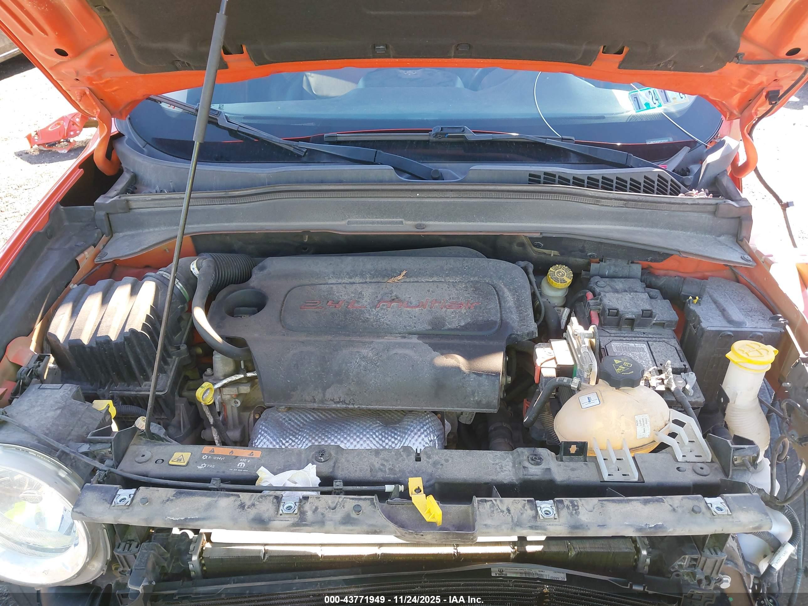 JEEP RENEGADE image 10