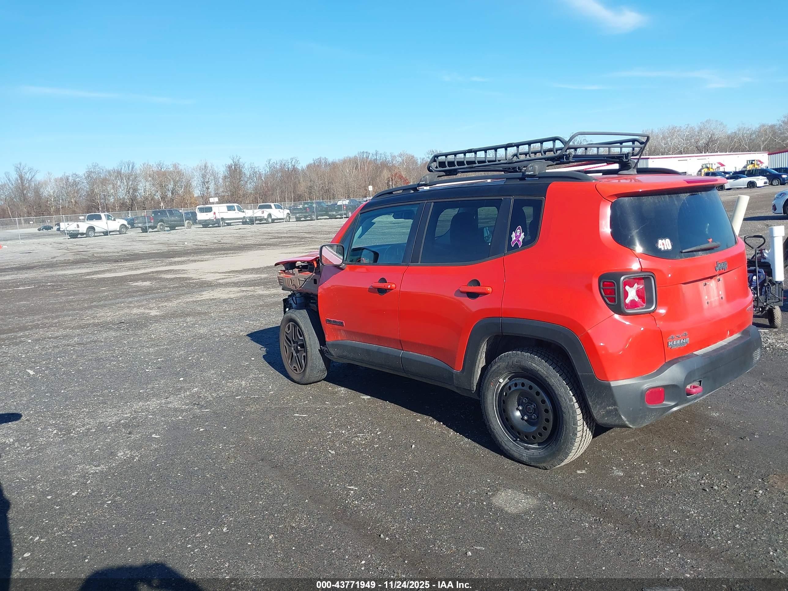 JEEP RENEGADE image 3