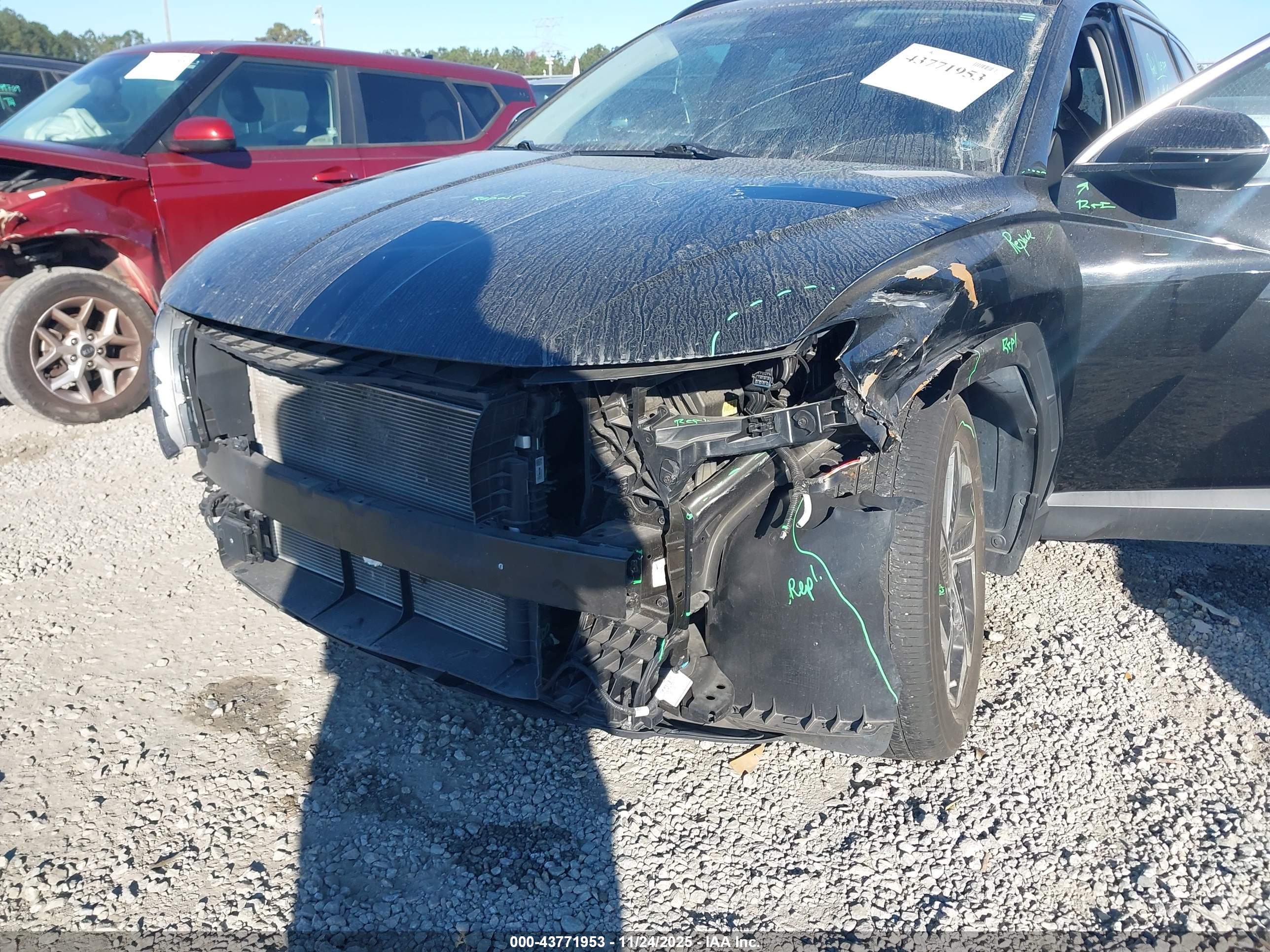 HYUNDAI TUCSON image 6