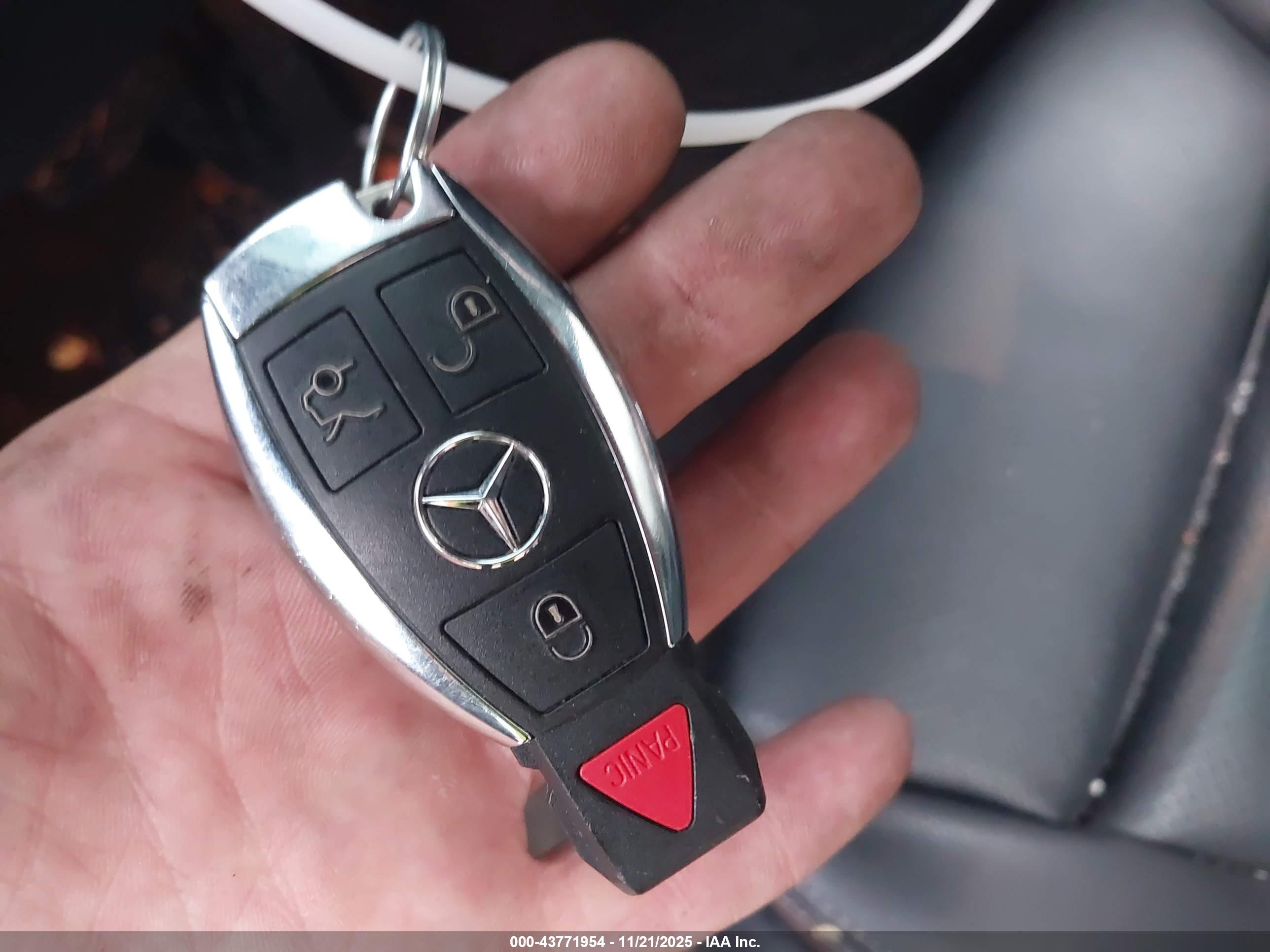 MERCEDES-BENZ C image 11