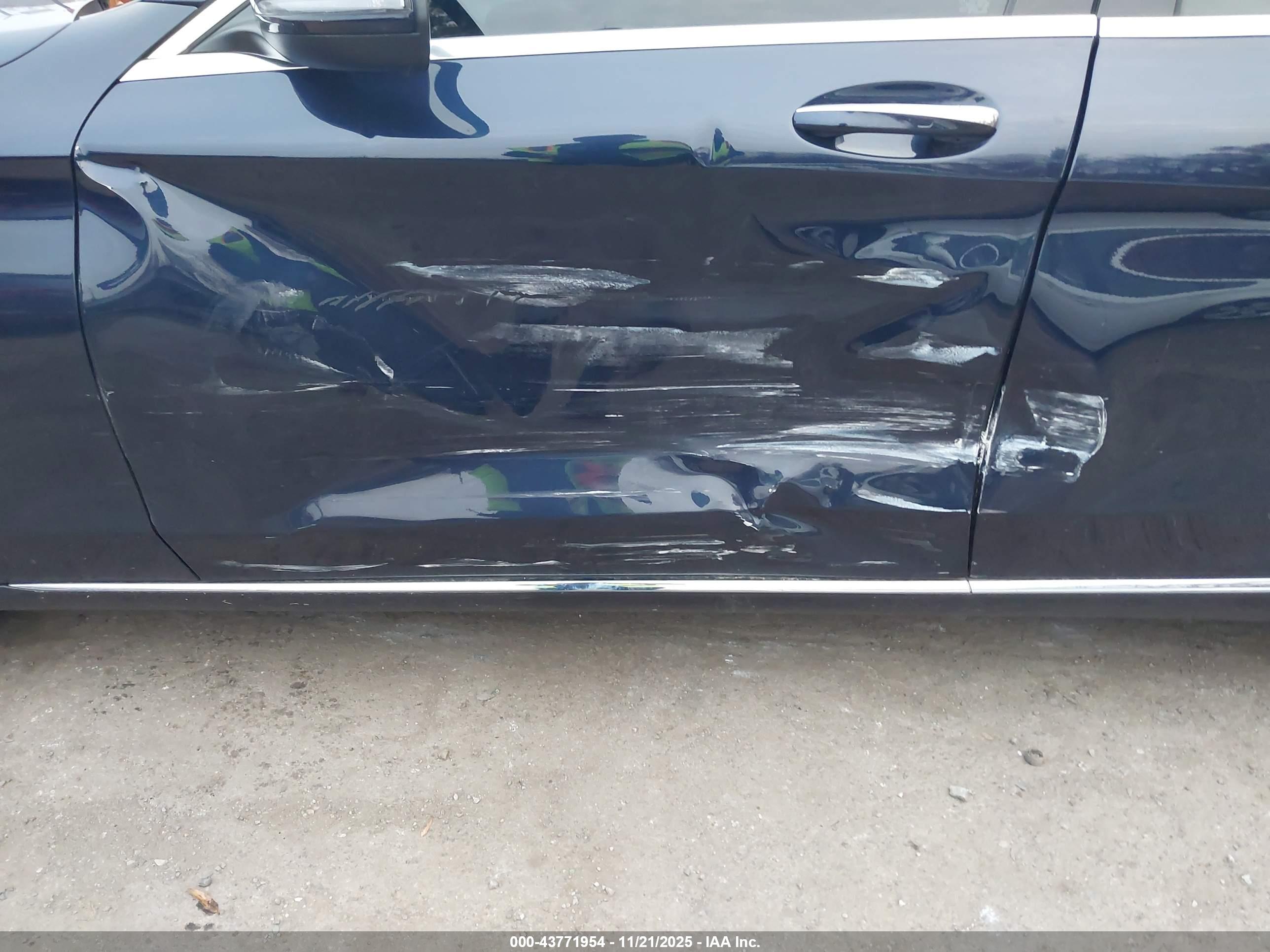 MERCEDES-BENZ C image 6