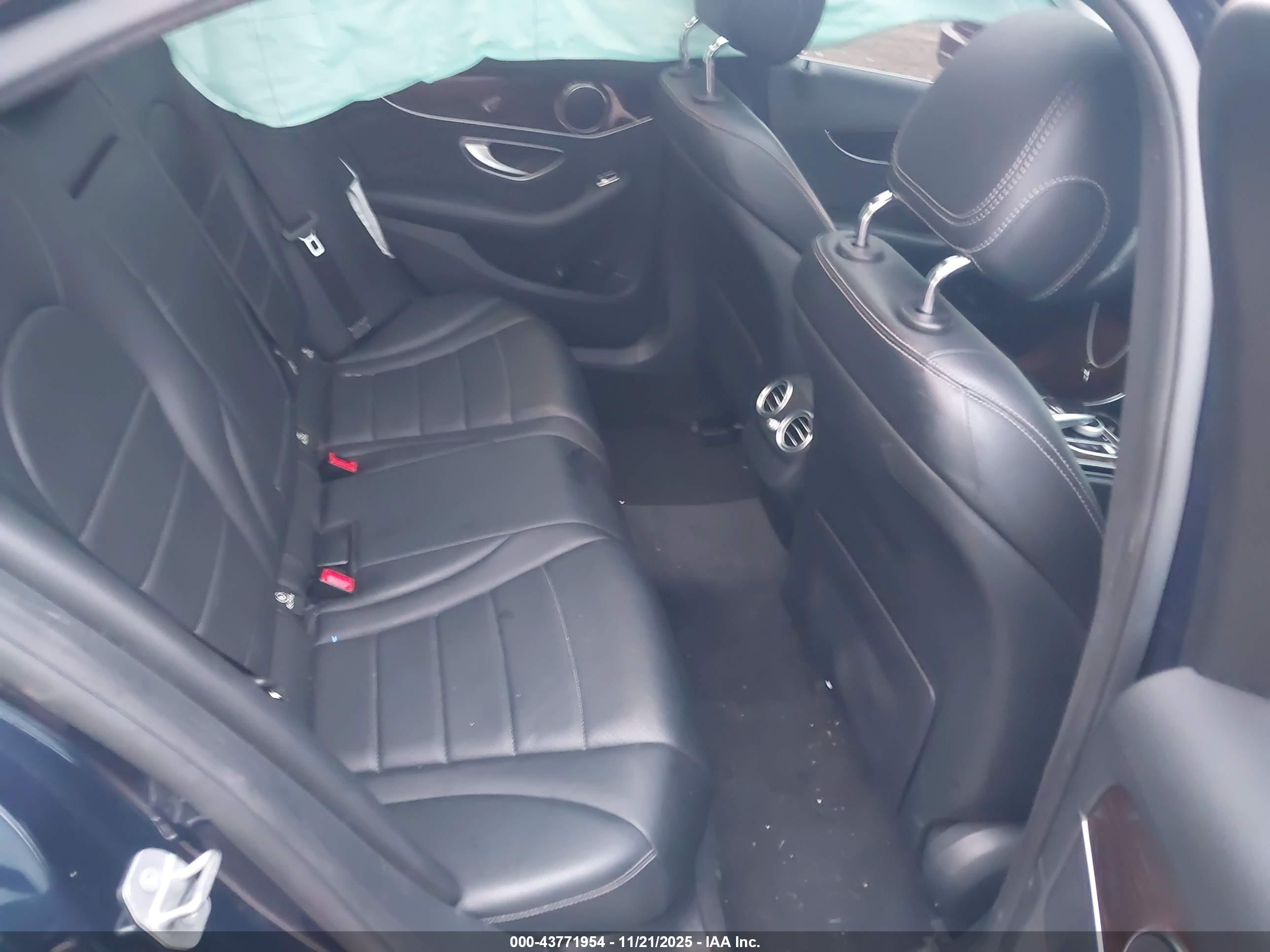 MERCEDES-BENZ C image 8