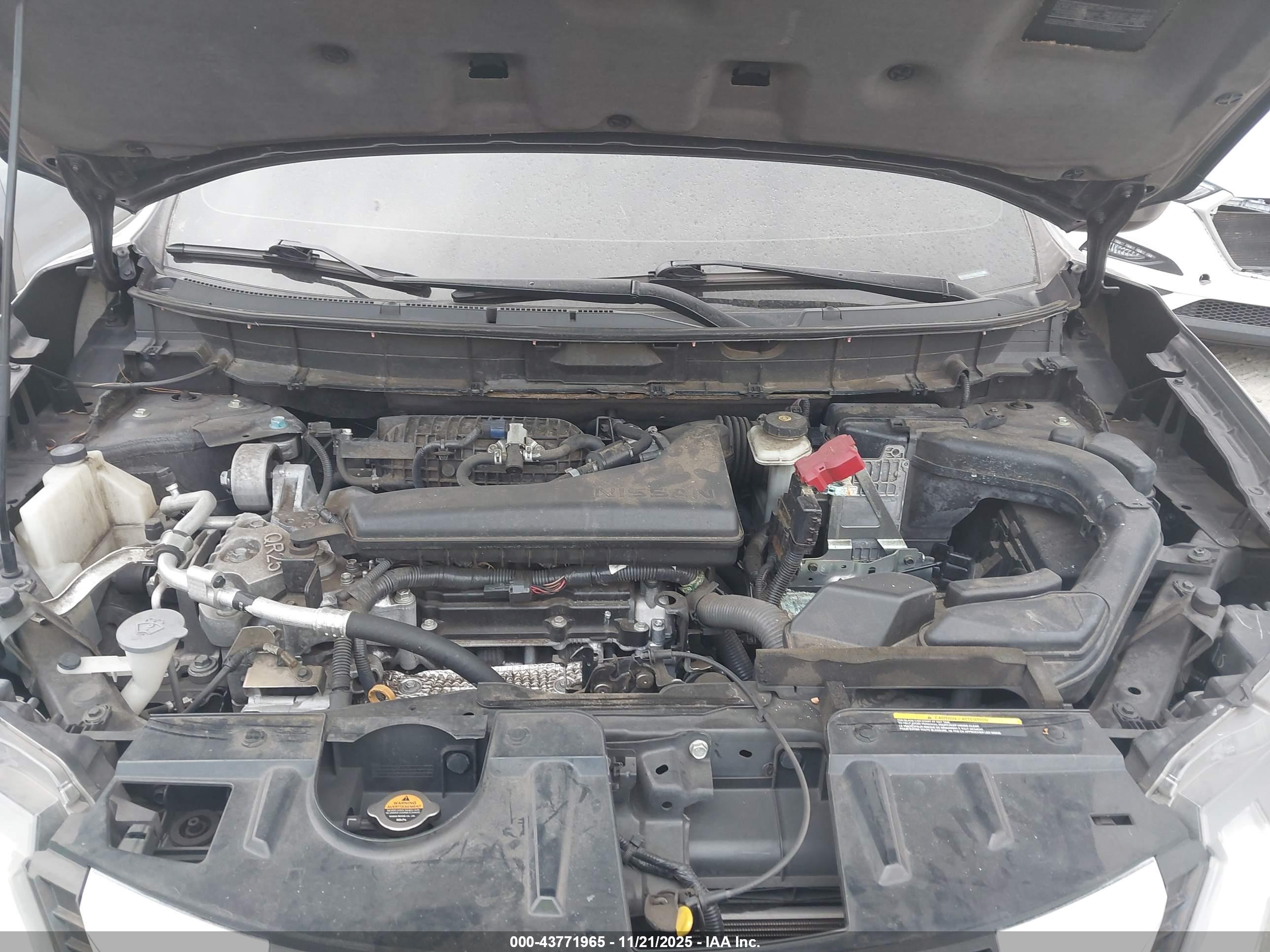 NISSAN ROGUE image 10