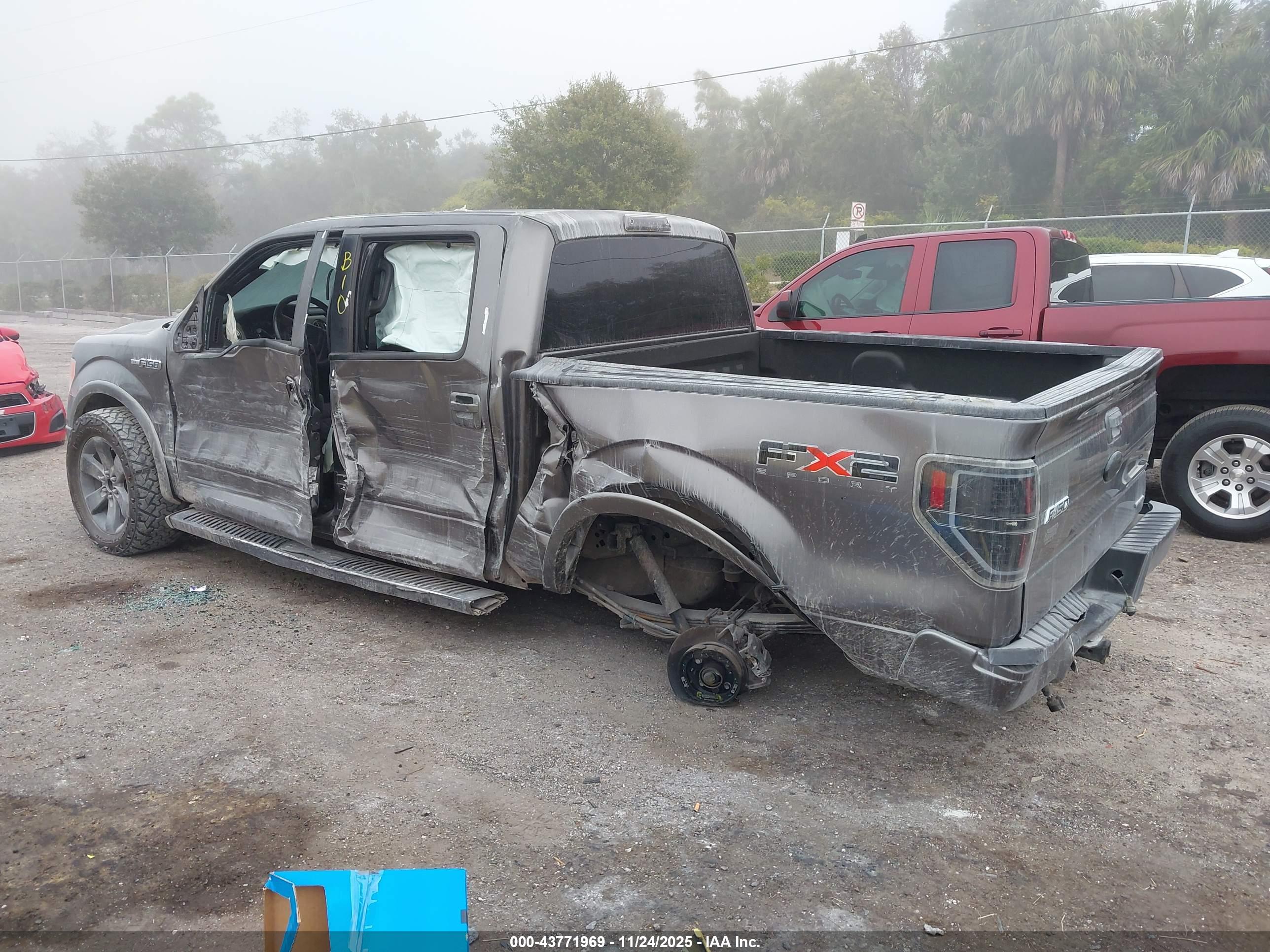 FORD F-150 image 3